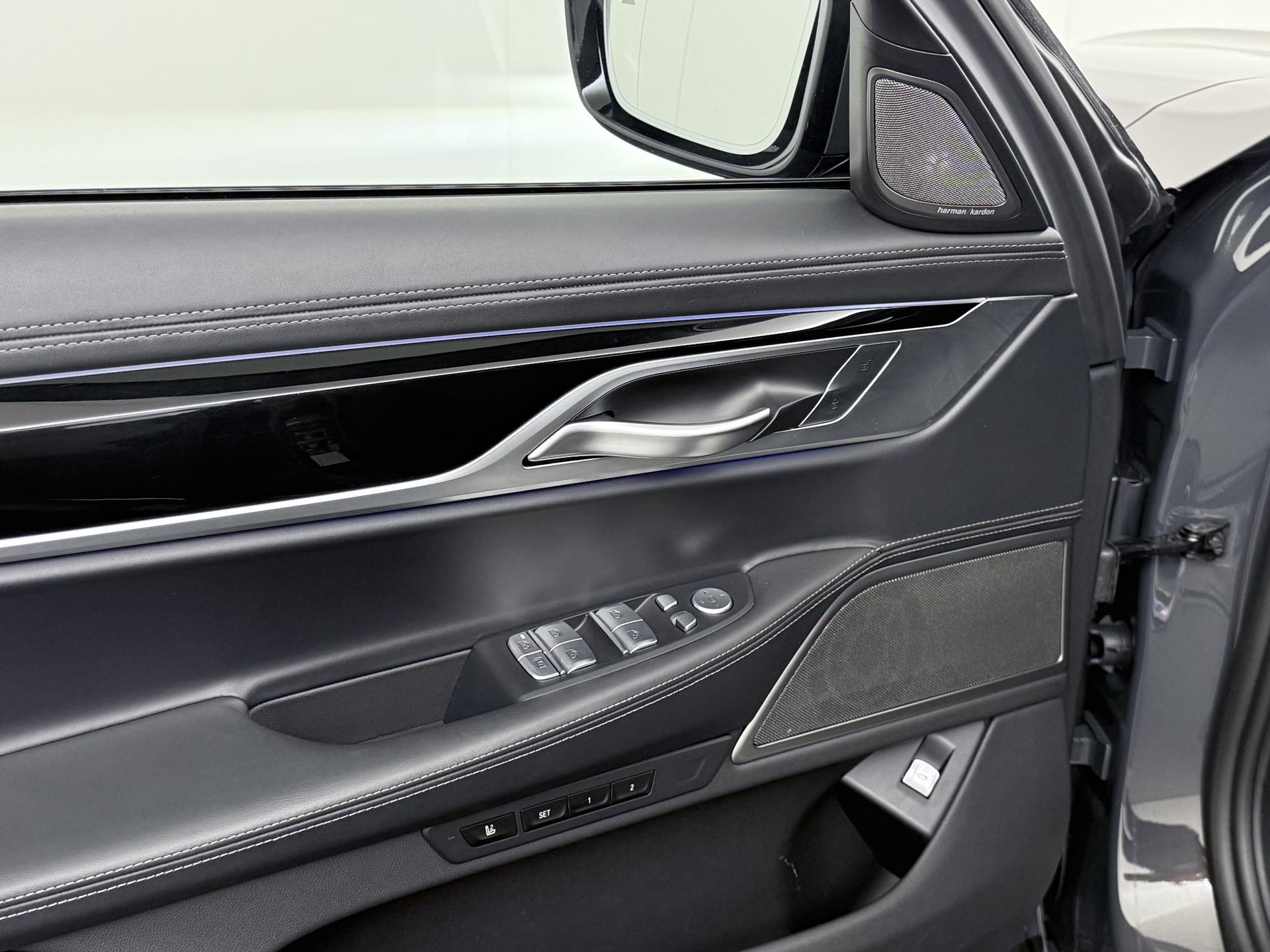 BMW 7 Serie 745e High Executive 25