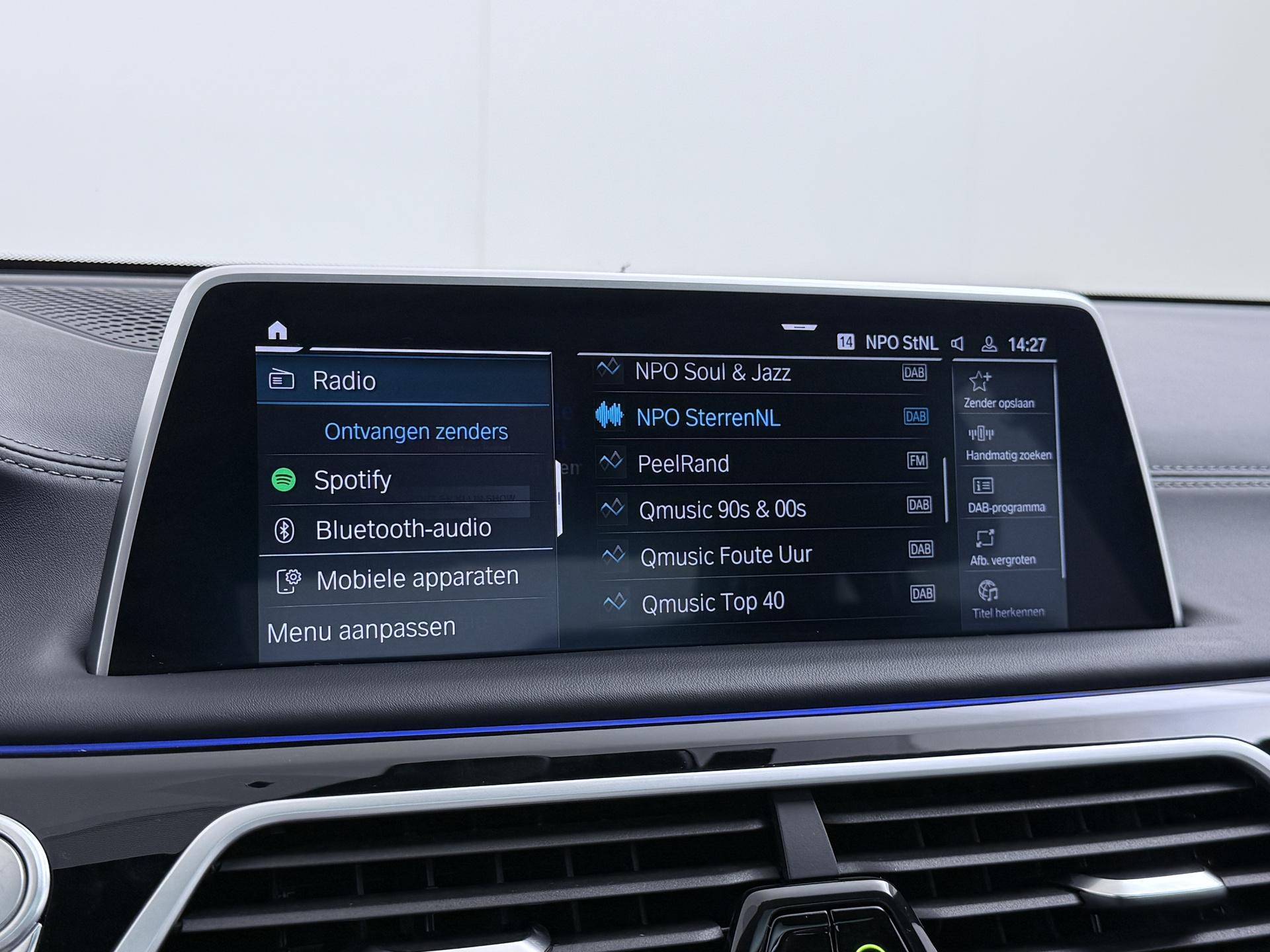 BMW 7 Serie 745e High Executive 36