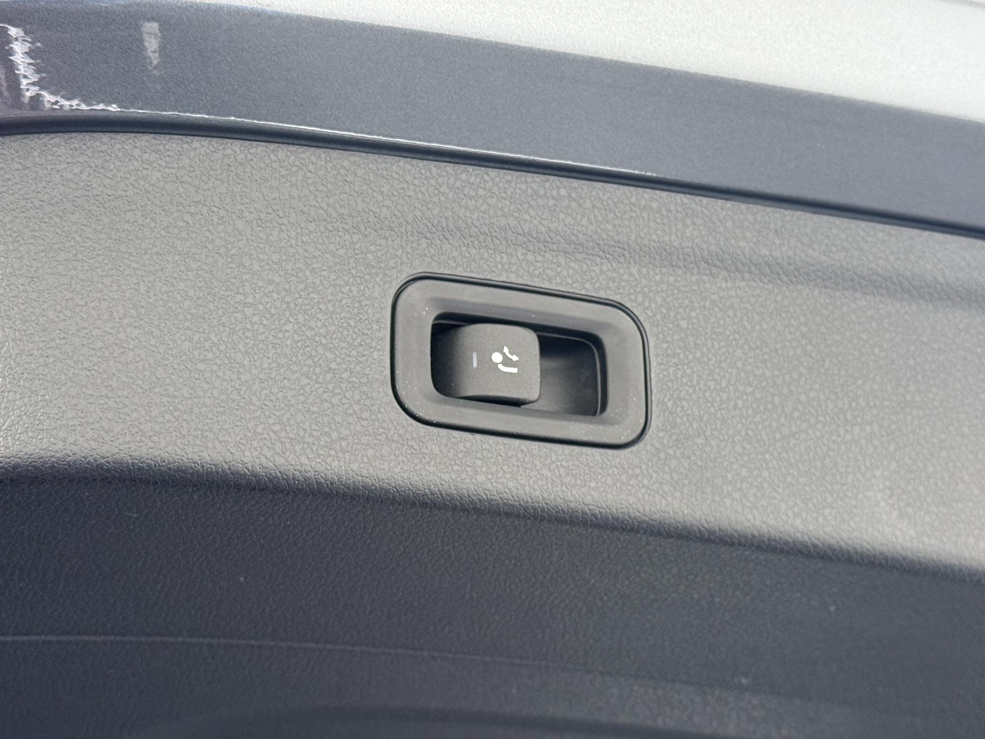 Mercedes-Benz GLE AMG 53 Hybrid 4MATIC+ 17