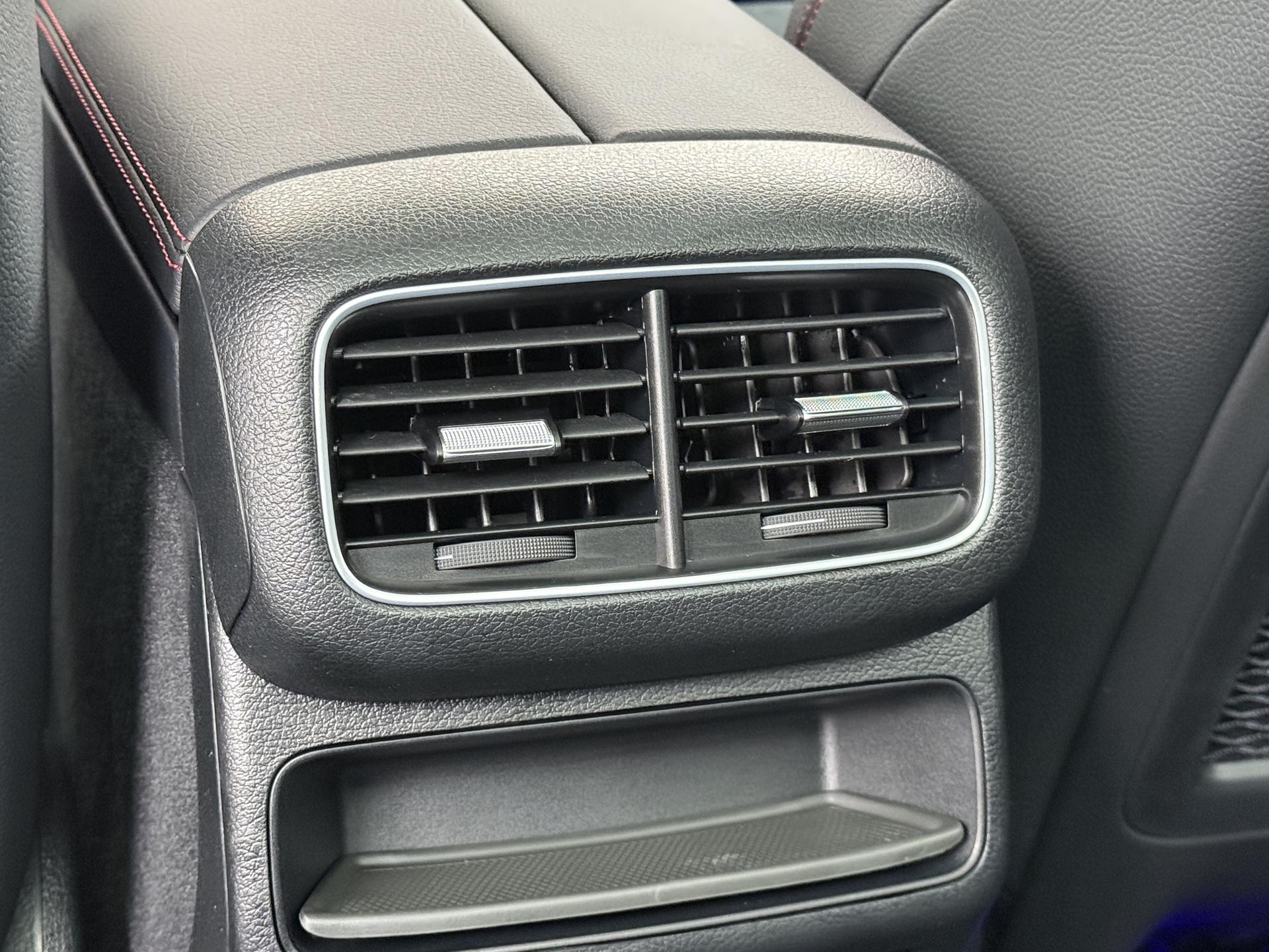 Mercedes-Benz GLE AMG 53 Hybrid 4MATIC+ 28