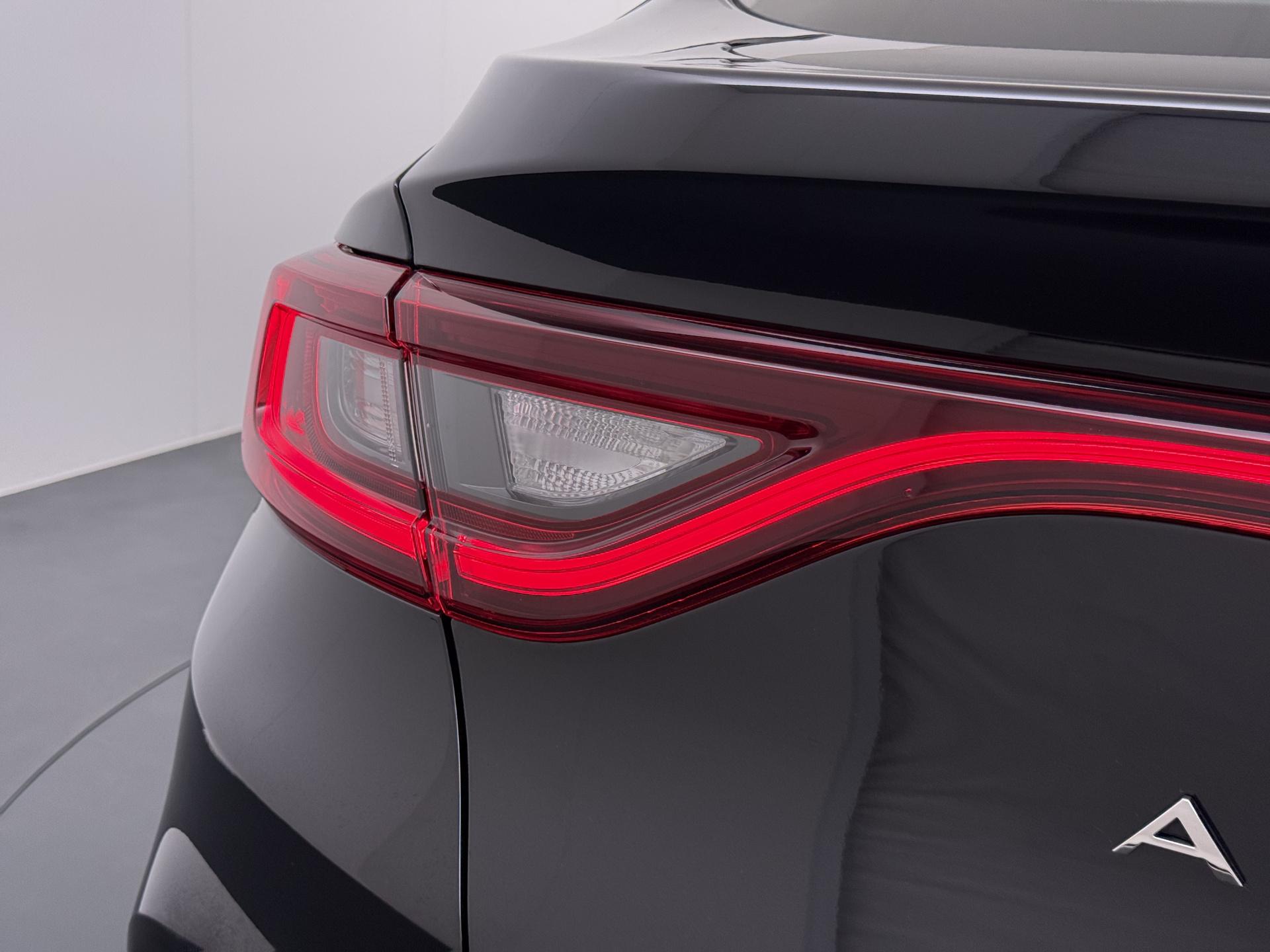 Renault Arkana 1.6 E-Tech Hybrid 145 Zen 12