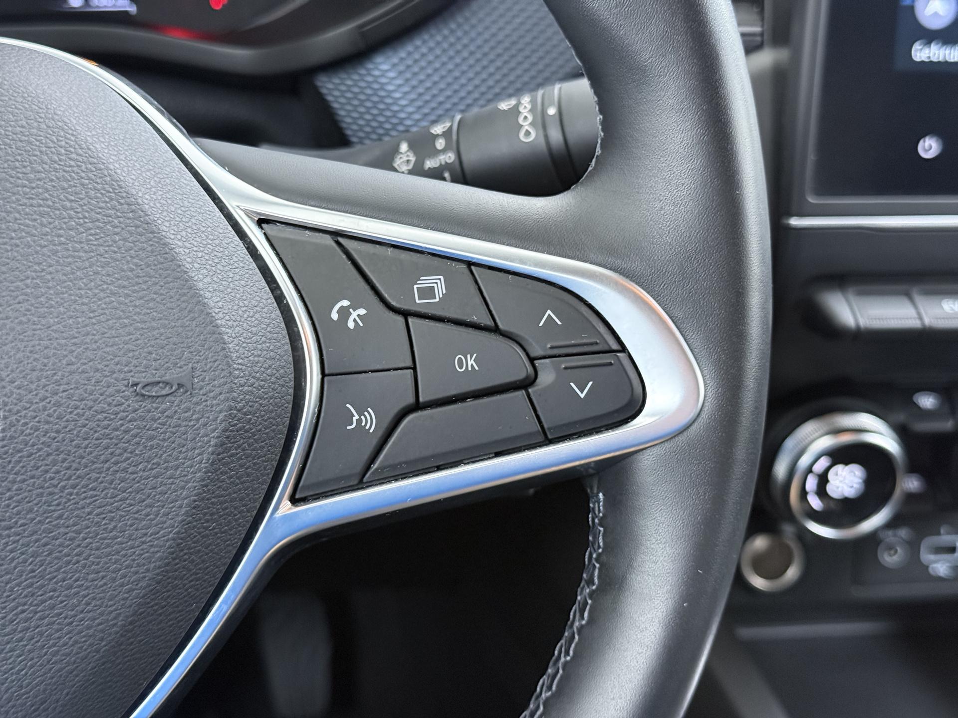 Renault Arkana 1.6 E-Tech Hybrid 145 Zen 26