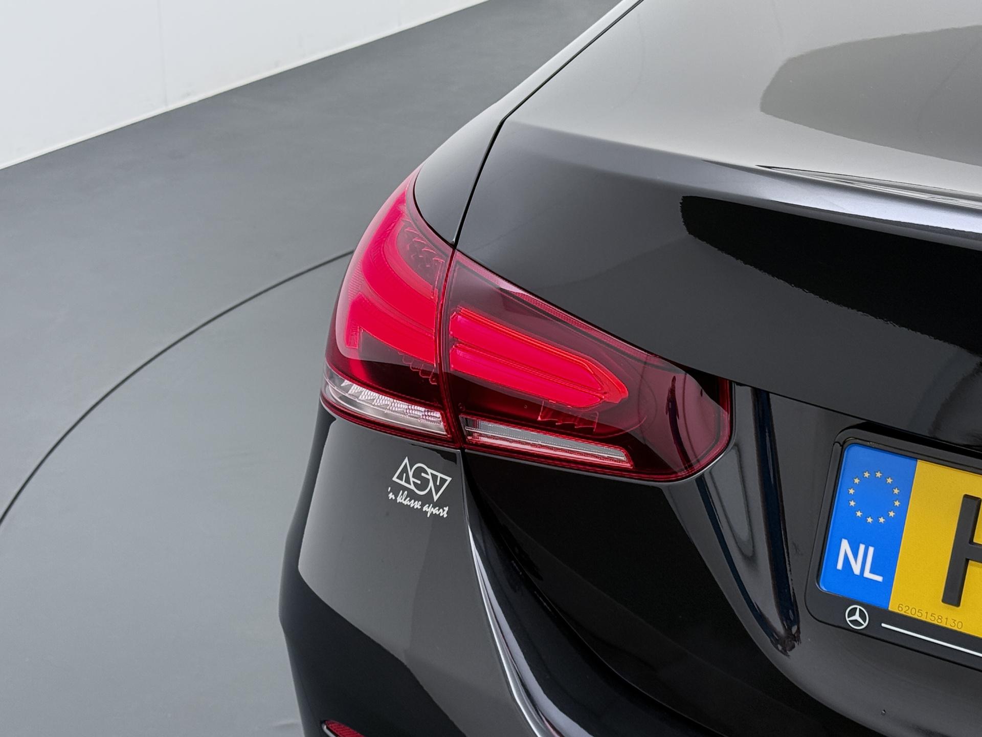 Mercedes-Benz A-Klasse 180 AMG Business Solution 11