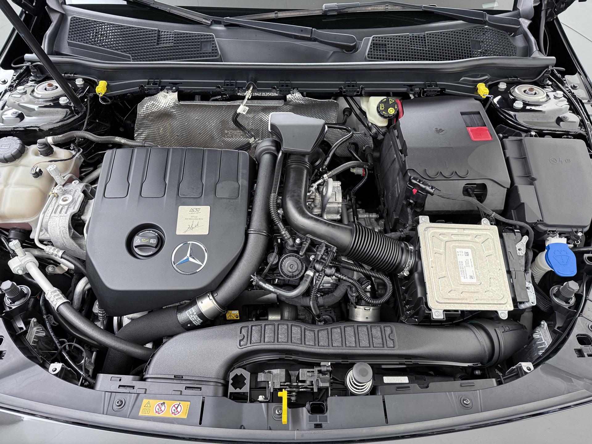 Mercedes-Benz A-Klasse 180 AMG Business Solution 16