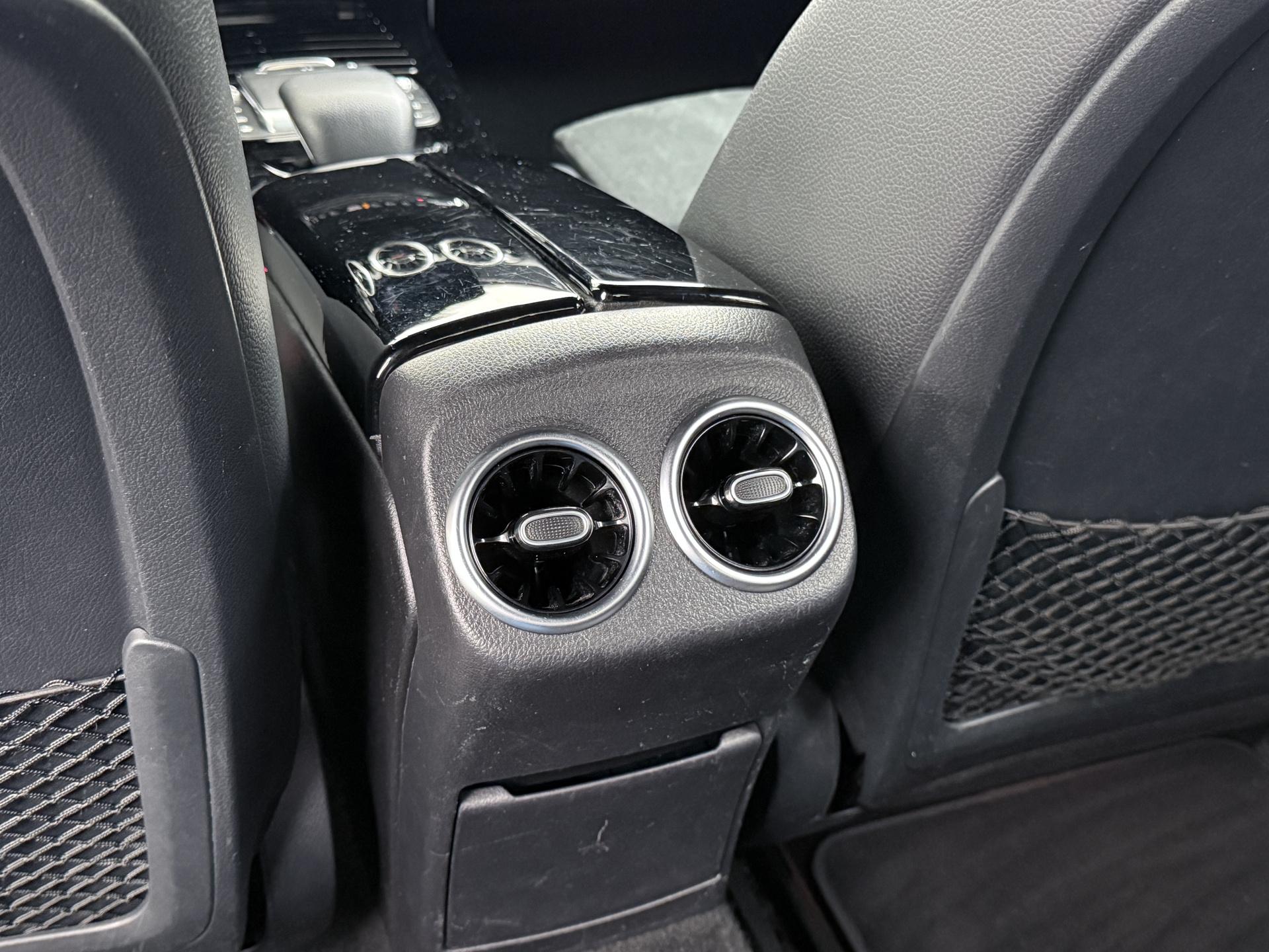 Mercedes-Benz A-Klasse 180 AMG Business Solution 22