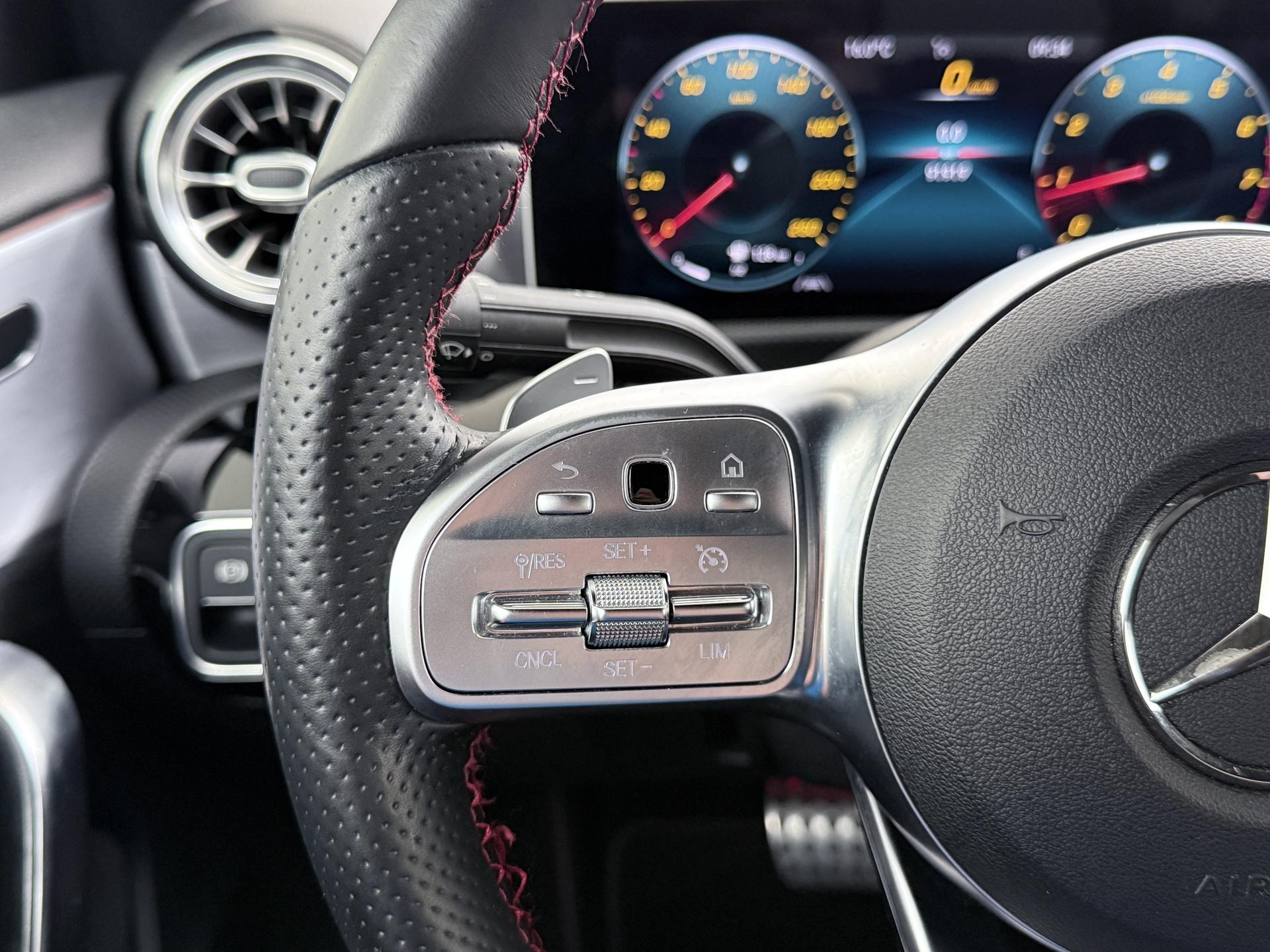 Mercedes-Benz A-Klasse 180 AMG Business Solution 29