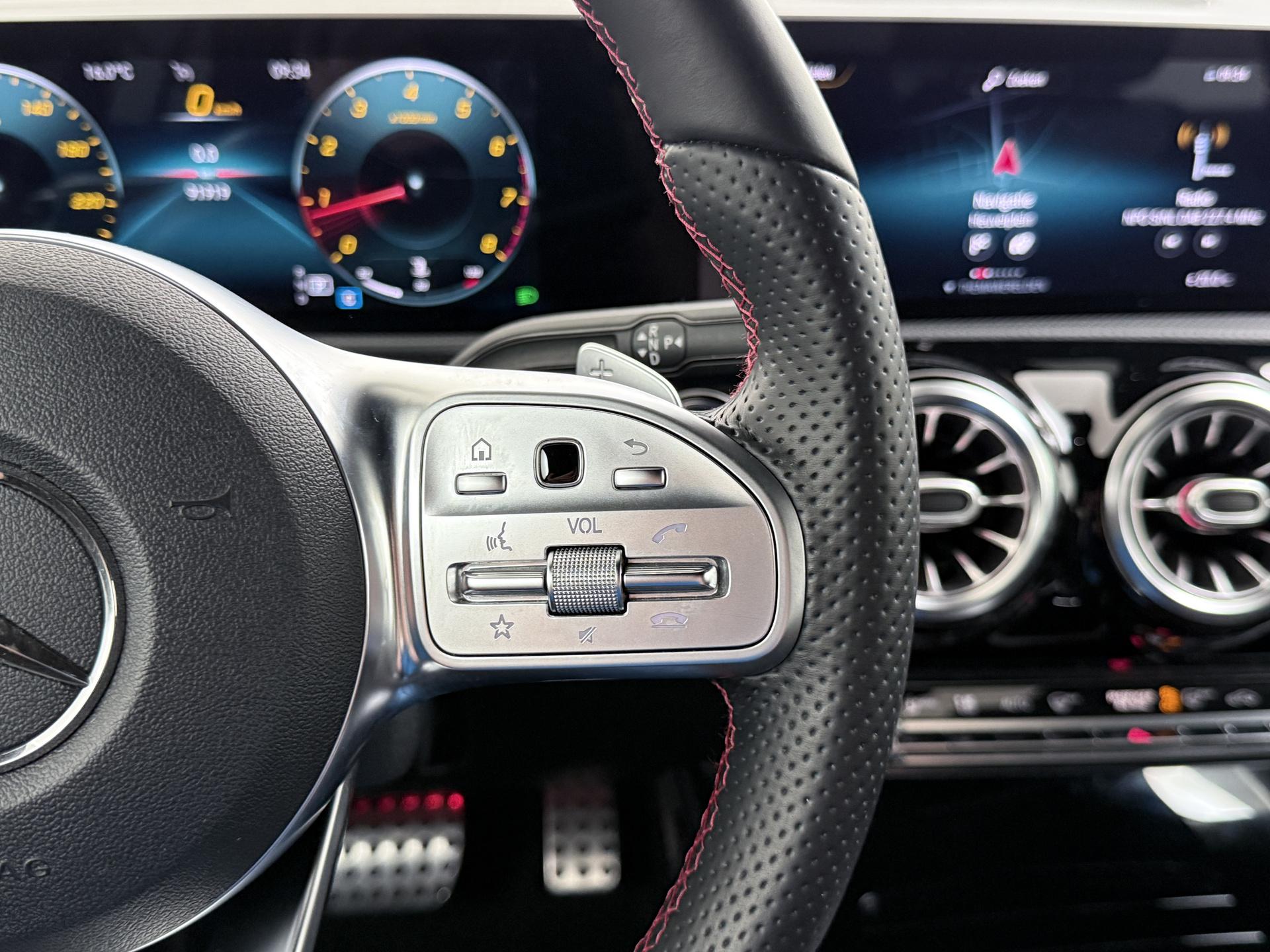 Mercedes-Benz A-Klasse 180 AMG Business Solution 30