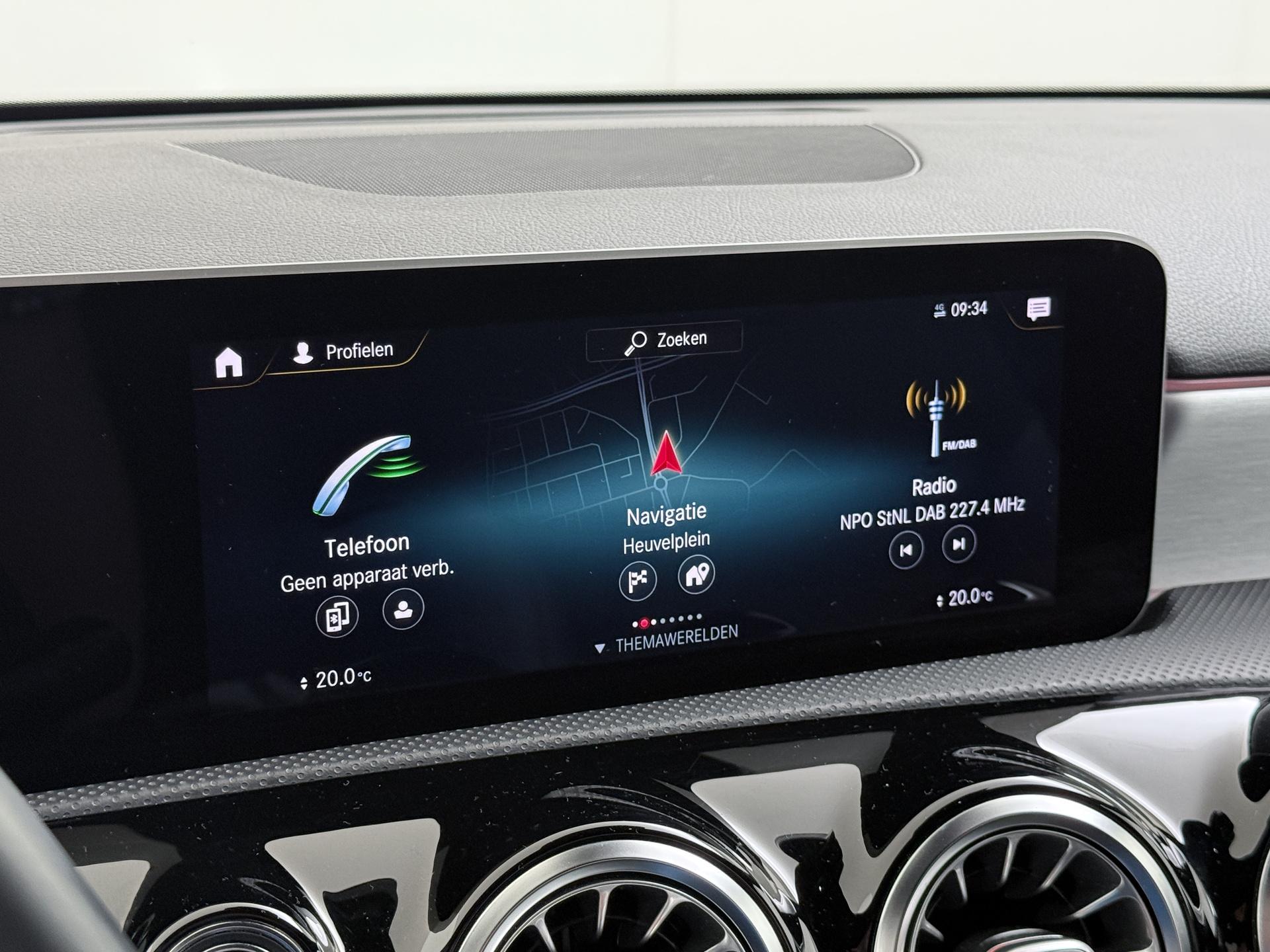 Mercedes-Benz A-Klasse 180 AMG Business Solution 33