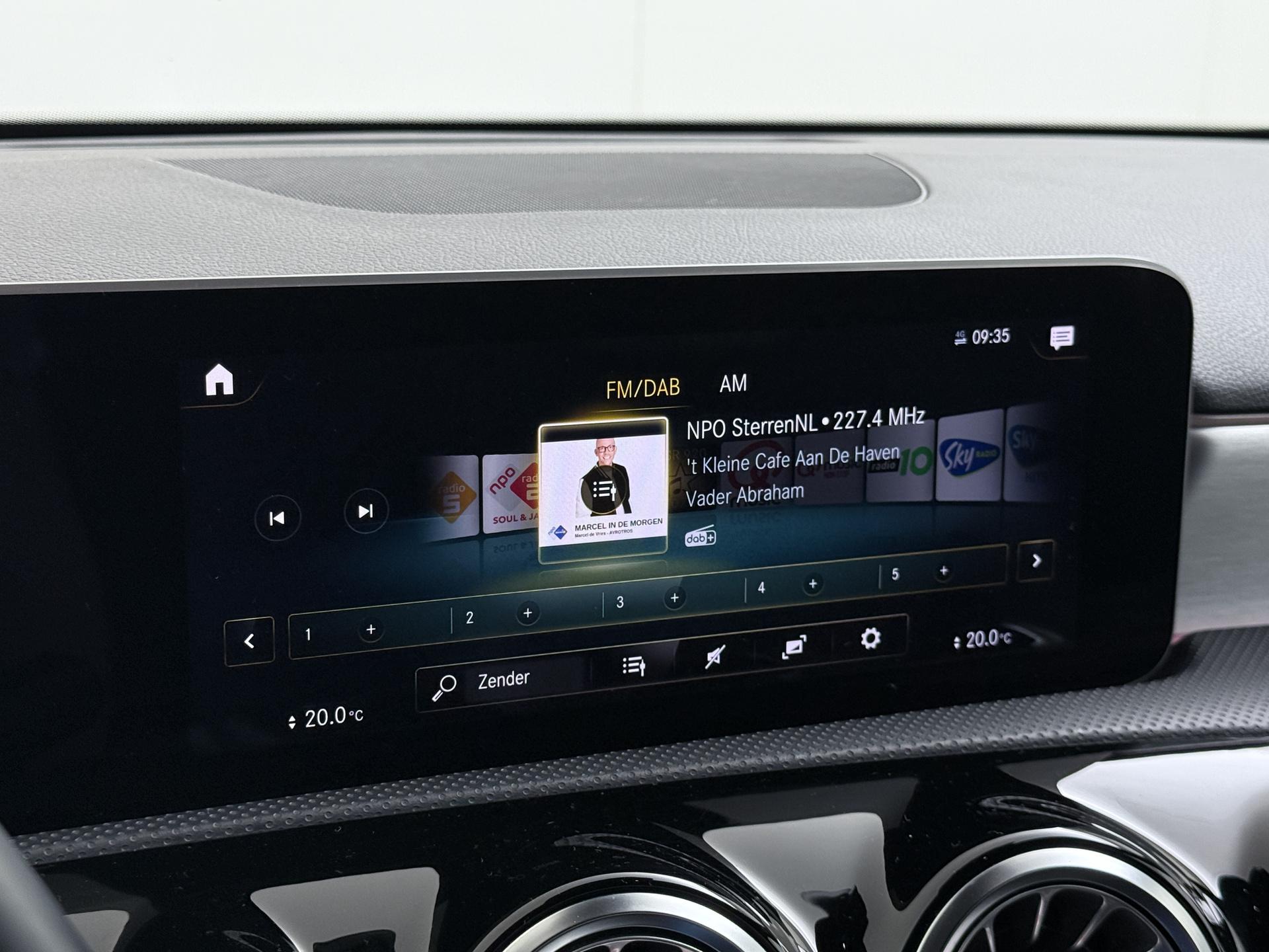 Mercedes-Benz A-Klasse 180 AMG Business Solution 37