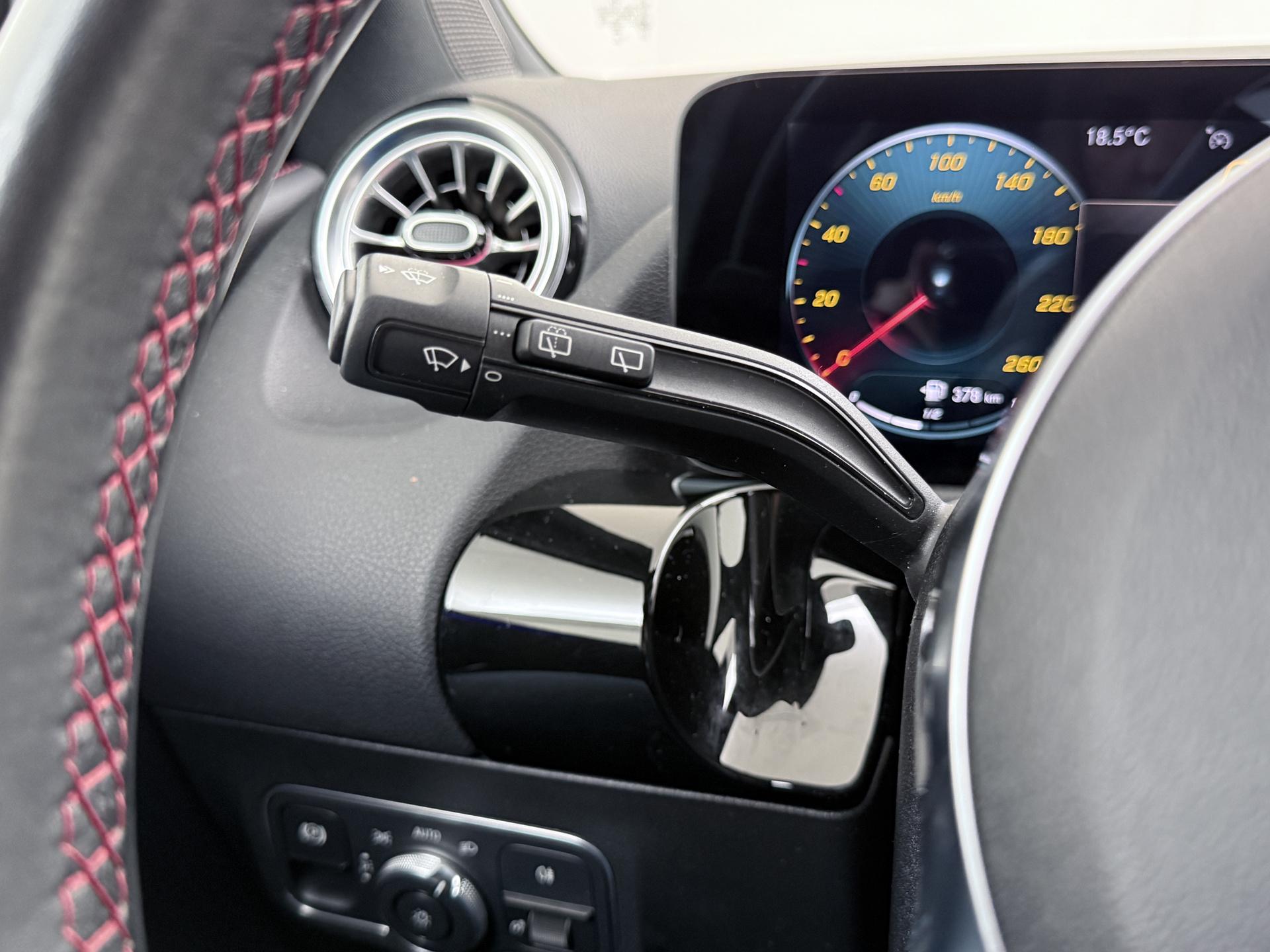 Mercedes-Benz B-Klasse 180d Business Solution AMG 23