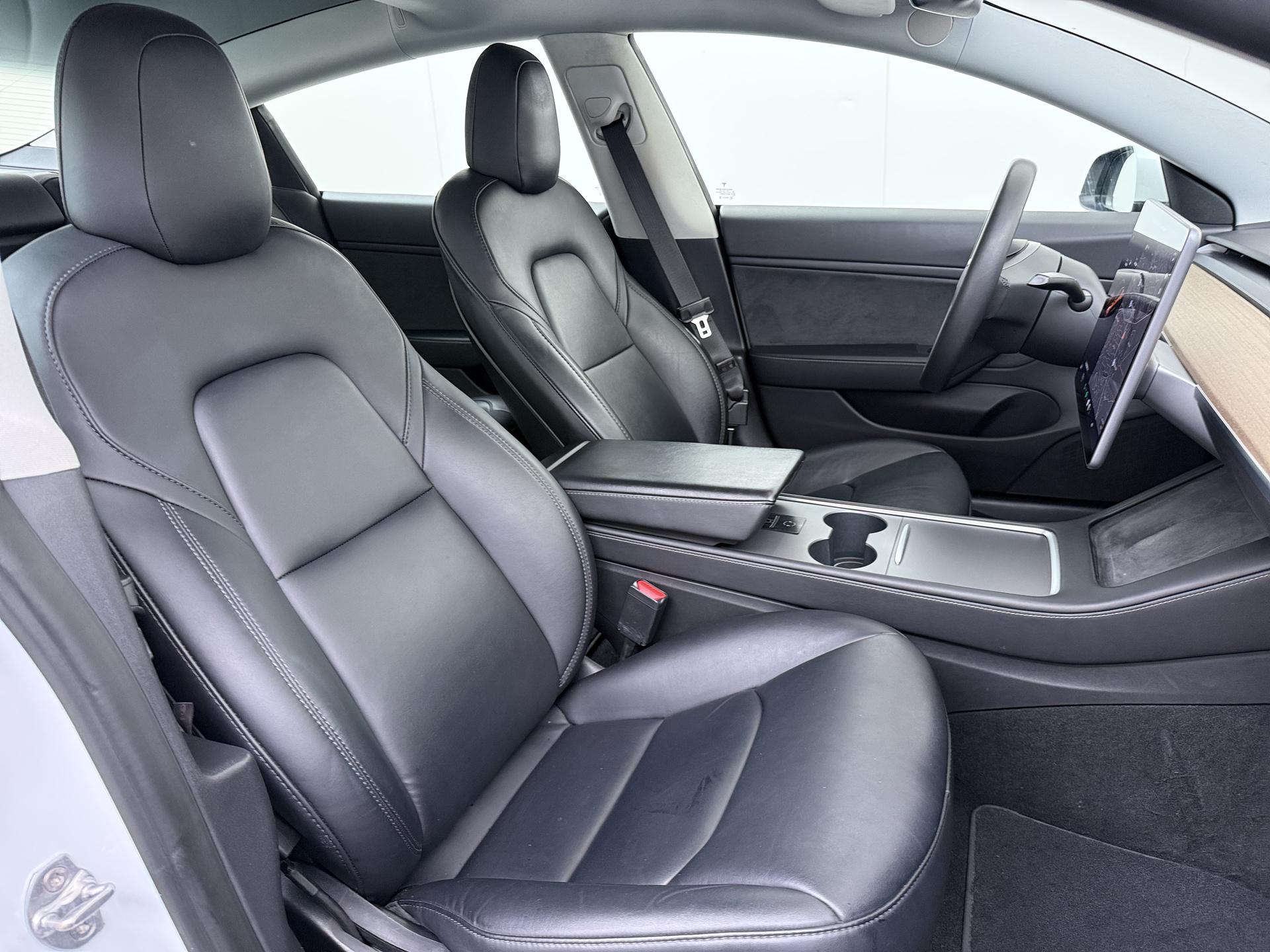 Tesla Model 3 Long Range AWD 75 kWh 33