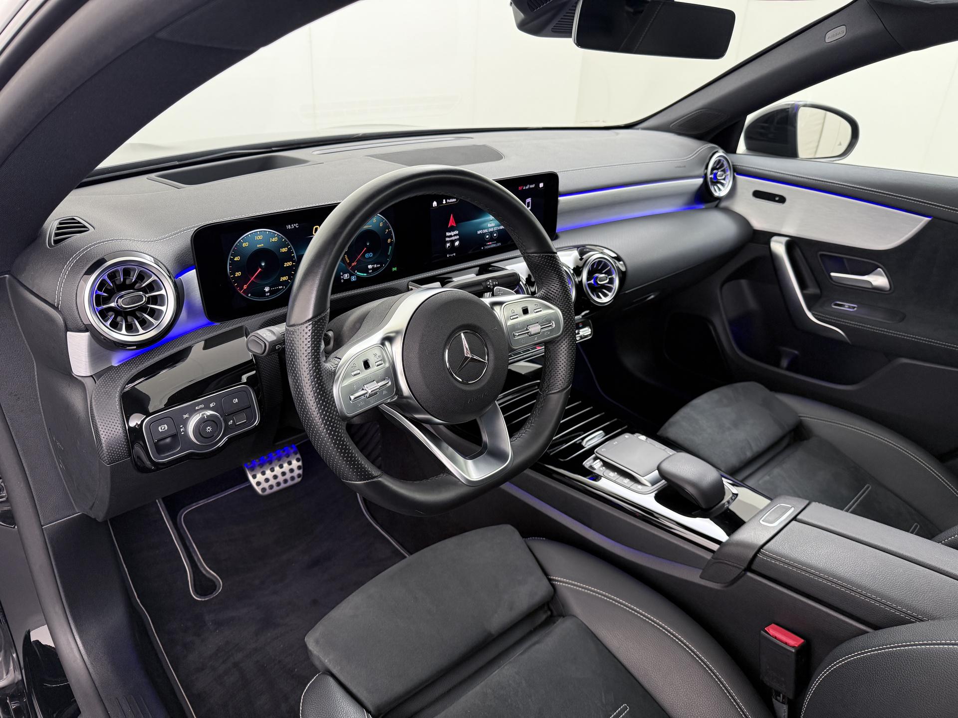 Mercedes-Benz CLA-Klasse Shooting Brake 250 e AMG-Line 1