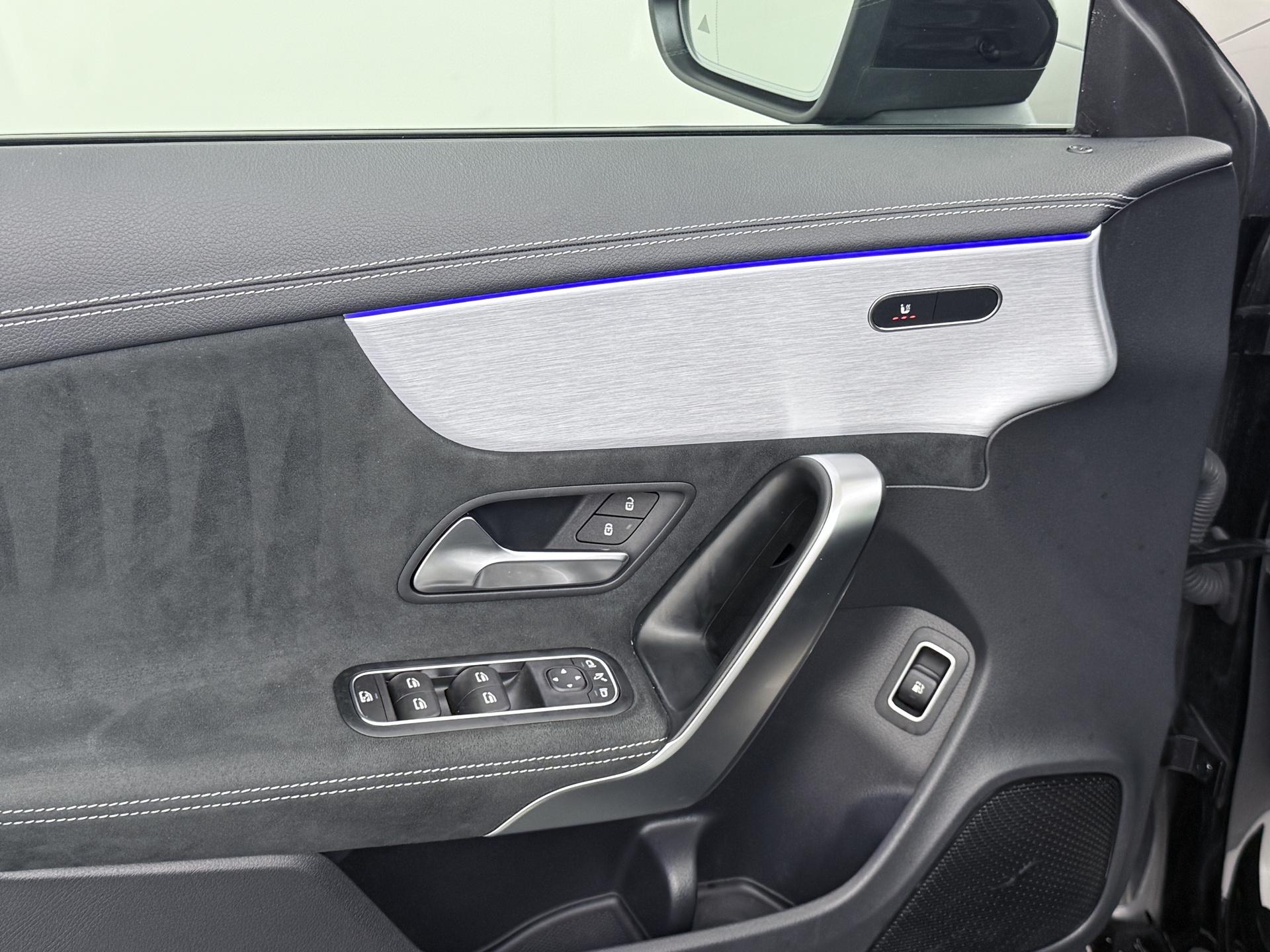 Mercedes-Benz CLA-Klasse Shooting Brake 250 e AMG-Line 10