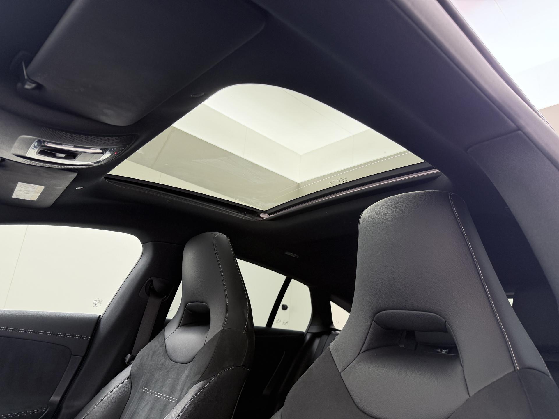 Mercedes-Benz CLA-Klasse Shooting Brake 250 e AMG-Line 3