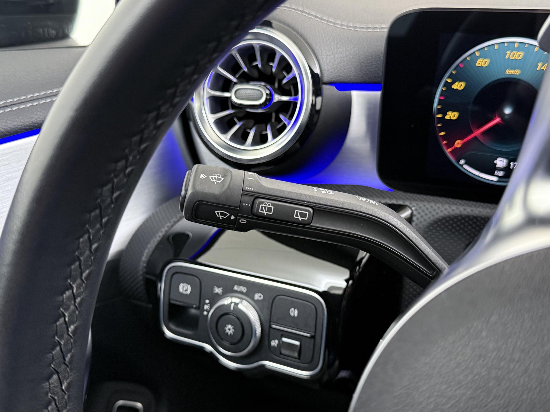 Mercedes-Benz CLA-Klasse Shooting Brake 250 e AMG-Line 30