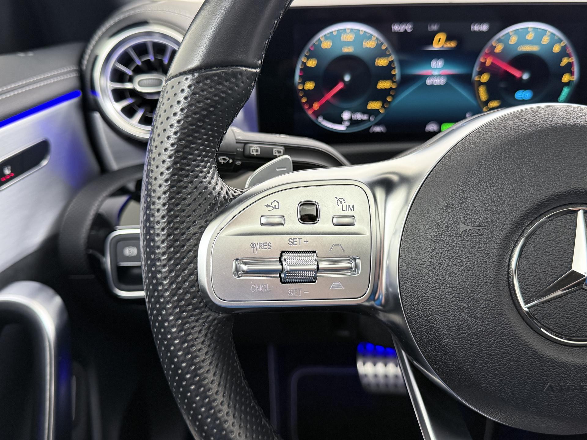 Mercedes-Benz CLA-Klasse Shooting Brake 250 e AMG-Line 32