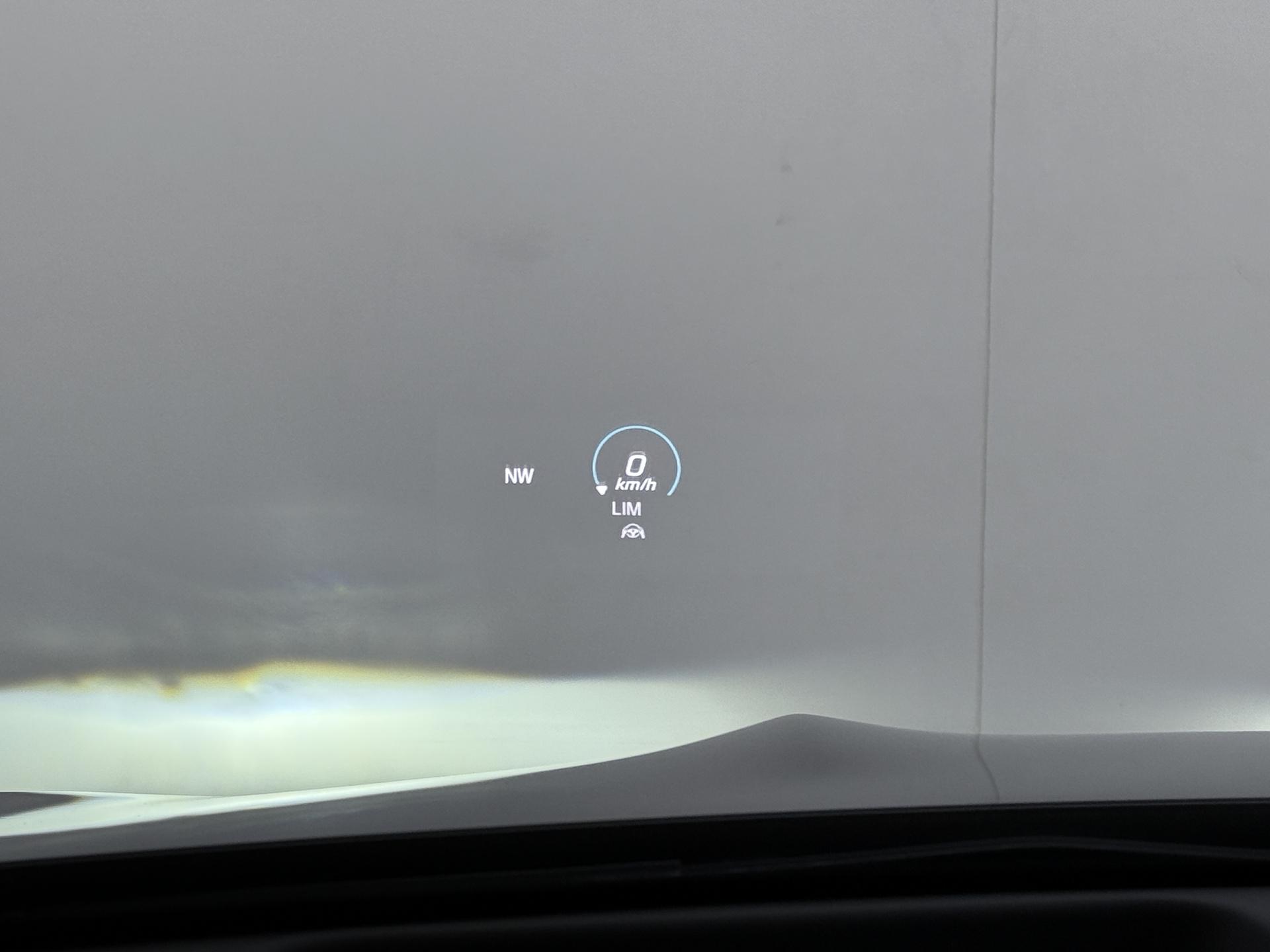 Mercedes-Benz CLA-Klasse Shooting Brake 250 e AMG-Line 36