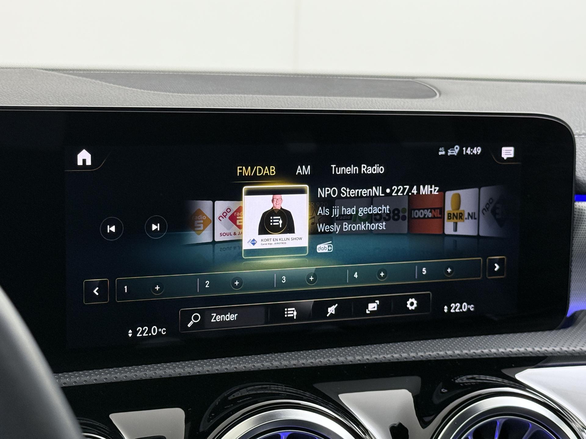 Mercedes-Benz CLA-Klasse Shooting Brake 250 e AMG-Line 41