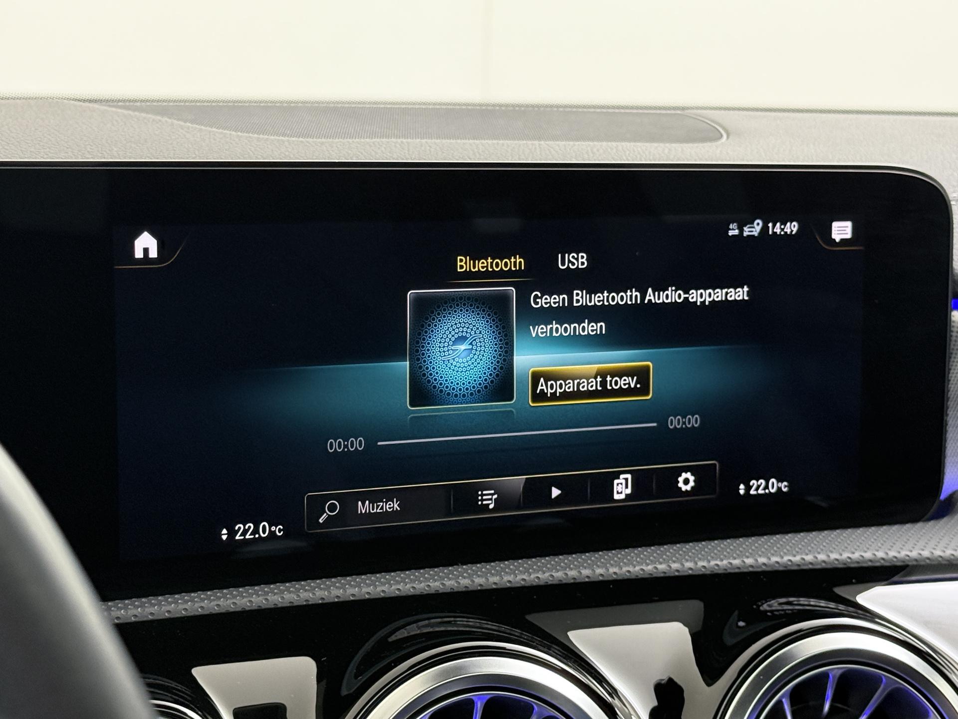 Mercedes-Benz CLA-Klasse Shooting Brake 250 e AMG-Line 42