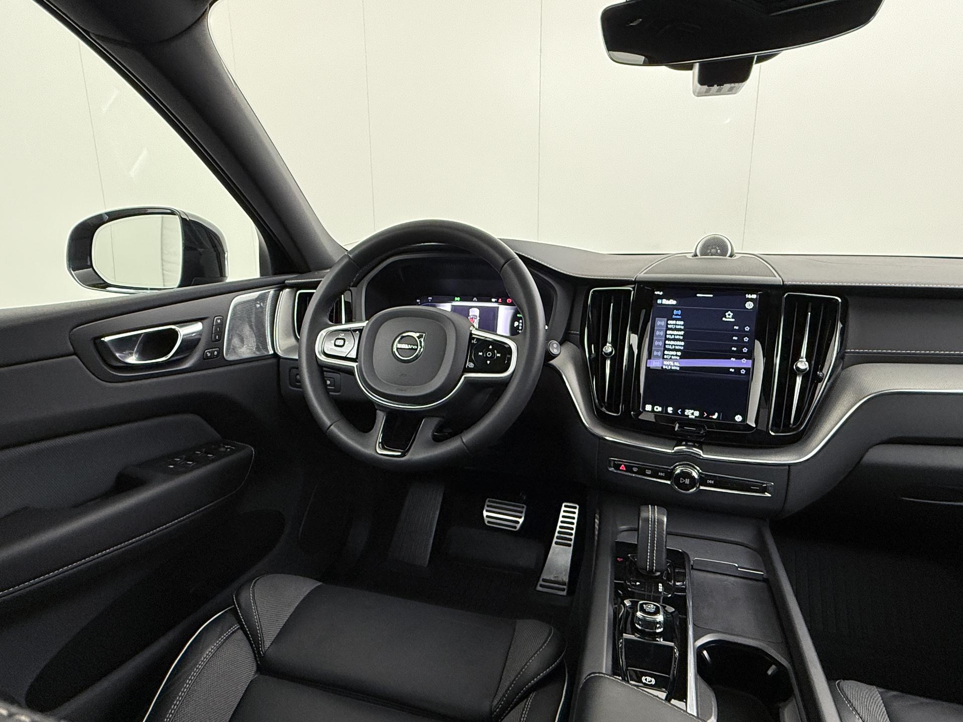 Volvo XC60 2.0 T8 Plug-in hybrid AWD R-Design 13