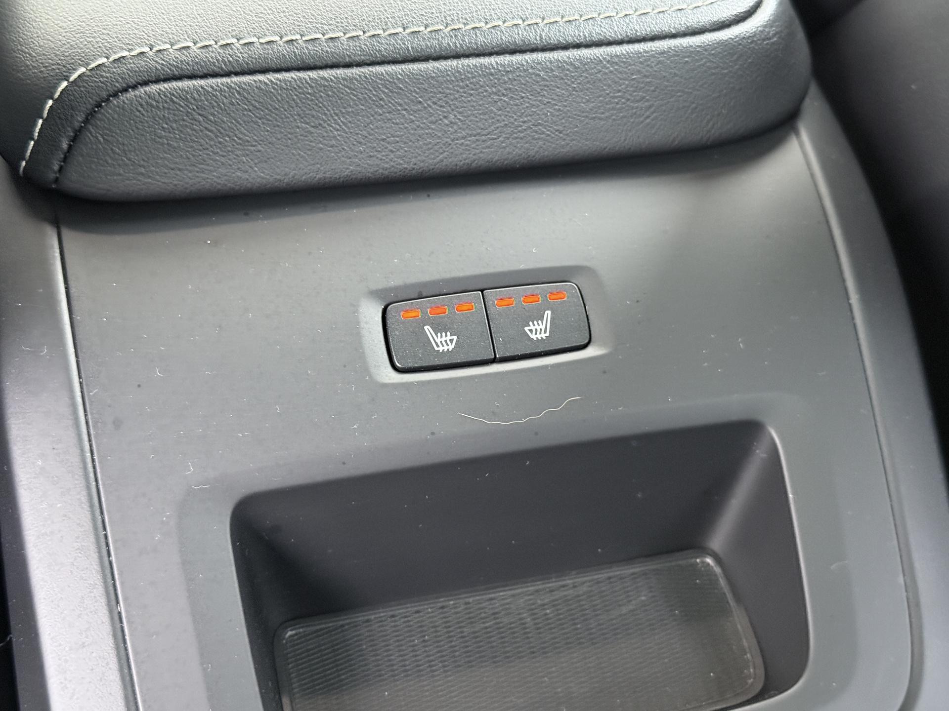 Volvo XC60 2.0 T8 Plug-in hybrid AWD R-Design 14