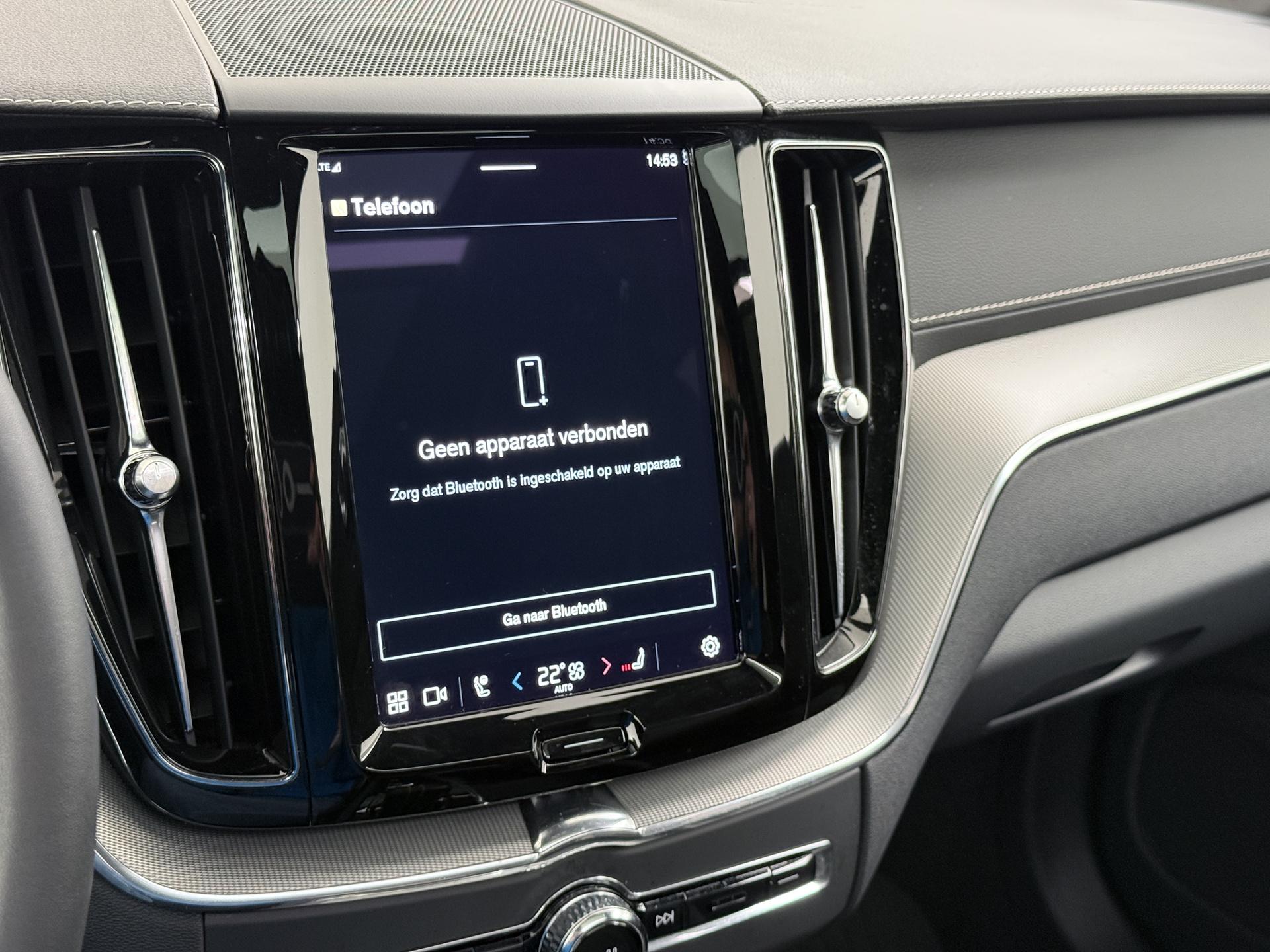 Volvo XC60 2.0 T8 Plug-in hybrid AWD R-Design 33