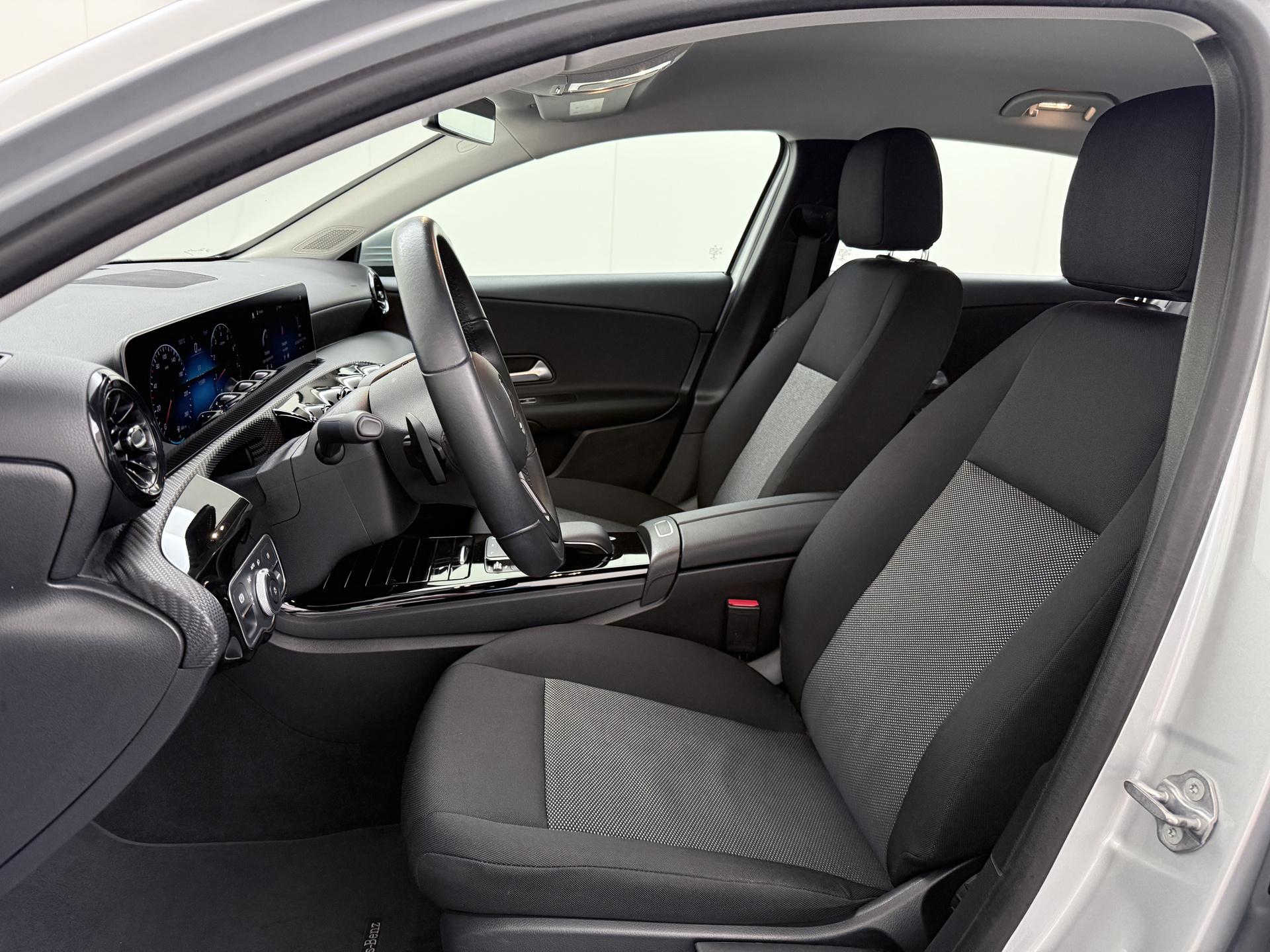 Mercedes-Benz A-Klasse 180 Business Solution 18