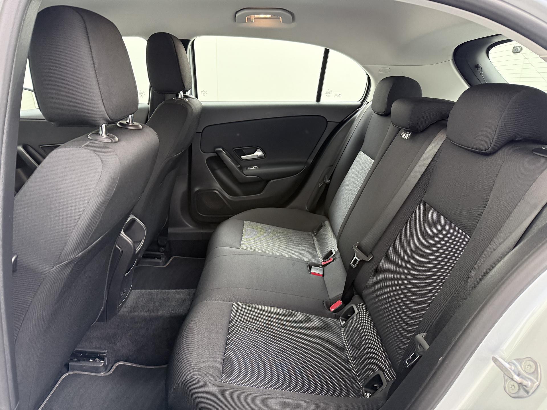 Mercedes-Benz A-Klasse 180 Business Solution 21