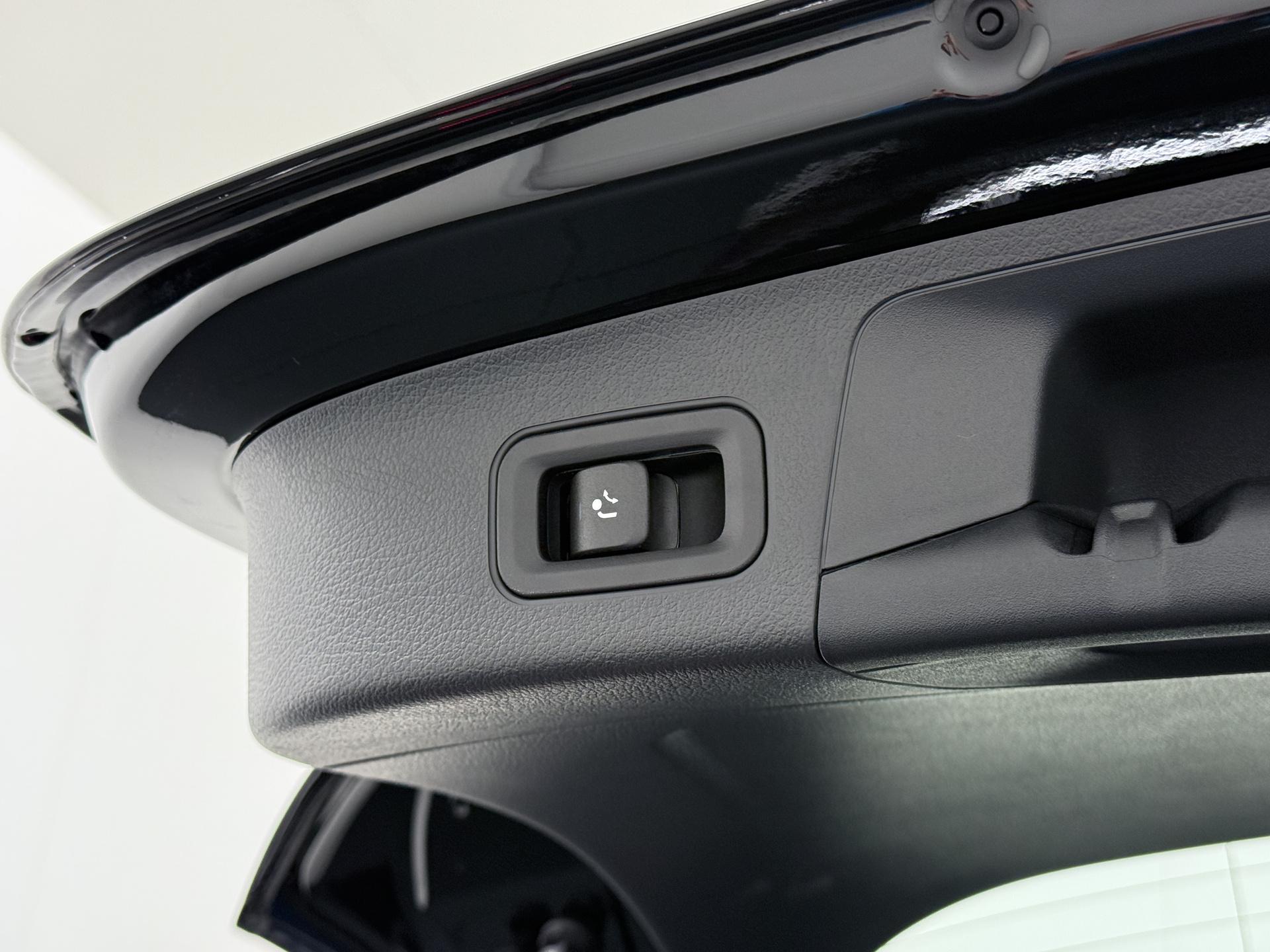 Mercedes-Benz GLA 250 e Luxury line Star Edition 16