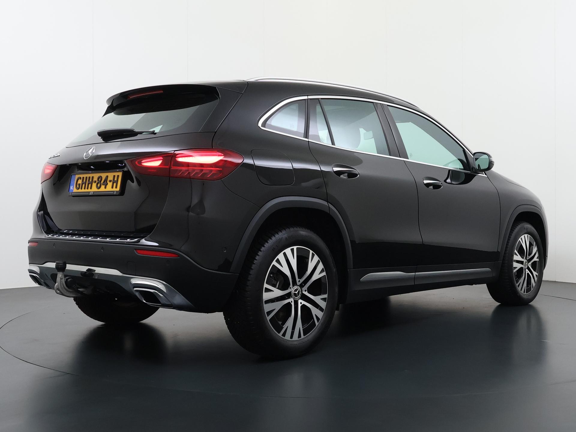 Mercedes-Benz GLA 250 e Luxury line Star Edition 4