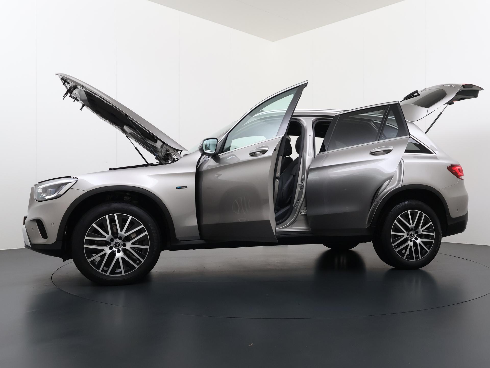 Mercedes-Benz GLC 300e 4MATIC Luxury Business Solution 10