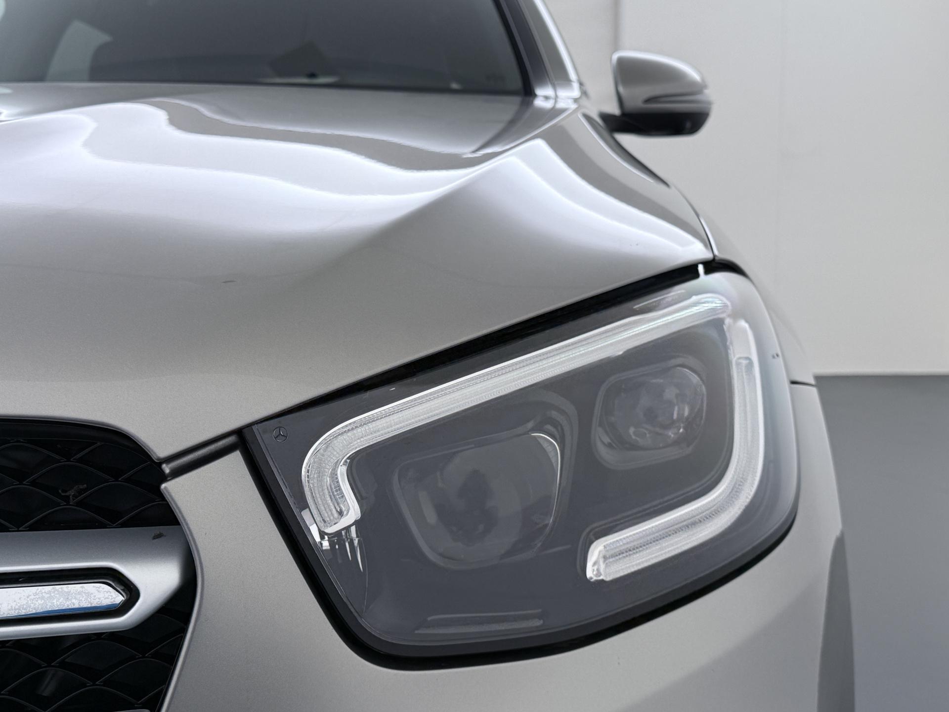 Mercedes-Benz GLC 300e 4MATIC Luxury Business Solution 16