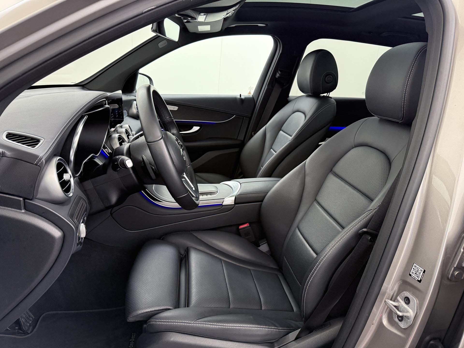 Mercedes-Benz GLC 300e 4MATIC Luxury Business Solution 20