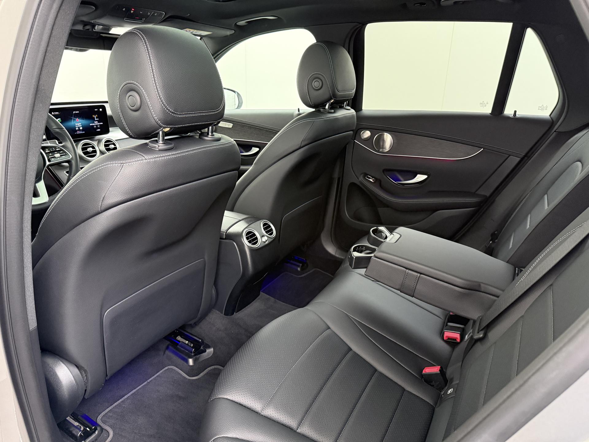 Mercedes-Benz GLC 300e 4MATIC Luxury Business Solution 23