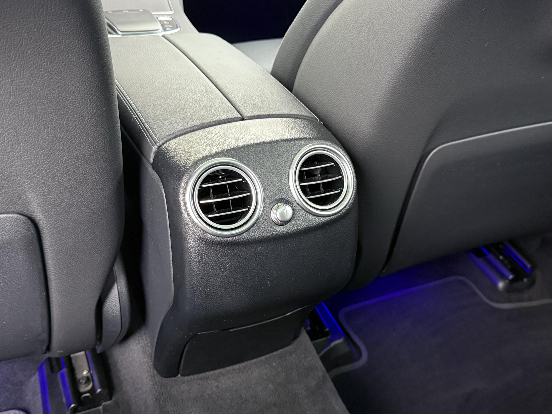 Mercedes-Benz GLC 300e 4MATIC Luxury Business Solution 25