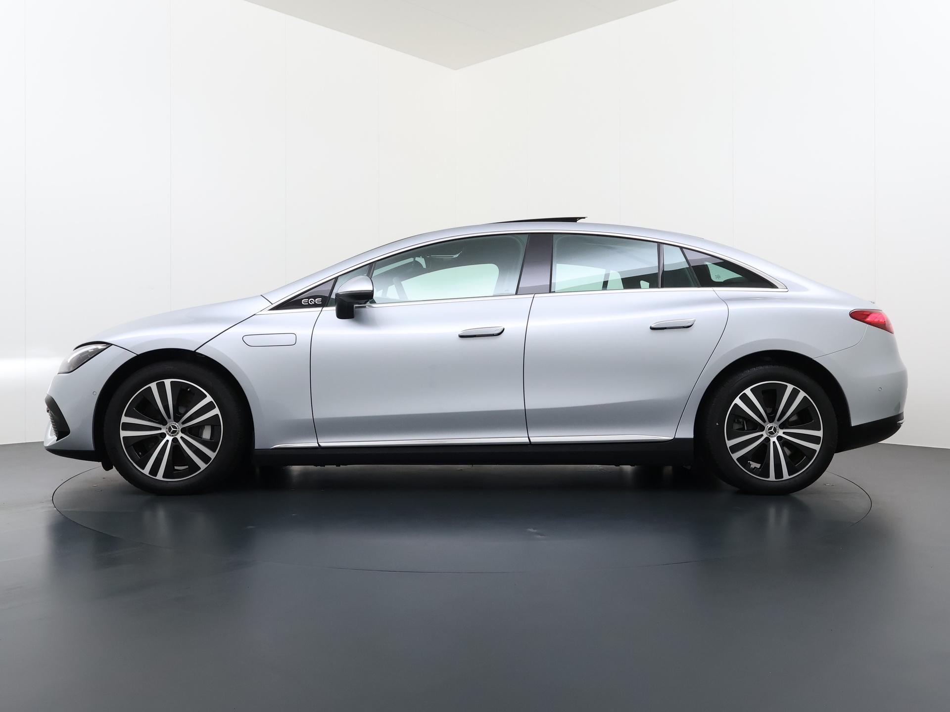 Mercedes-Benz EQE 300 Business Edition 89 kWh Accu 1
