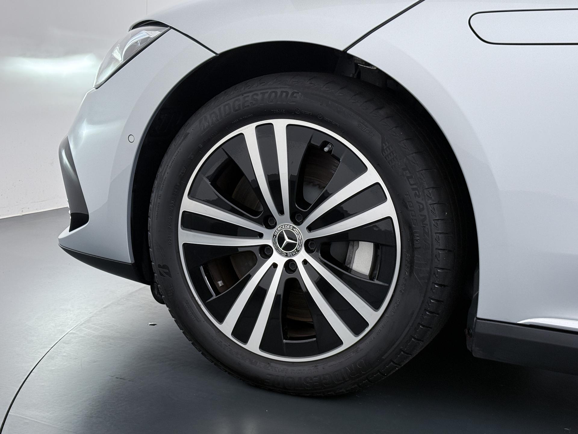 Mercedes-Benz EQE 300 Business Edition 89 kWh Accu 14