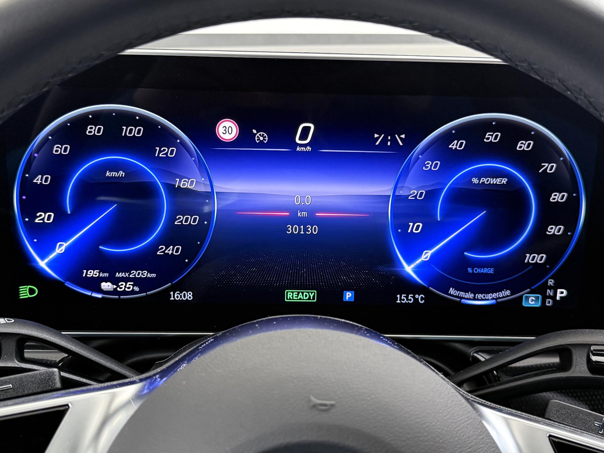 Mercedes-Benz EQE 300 Business Edition 89 kWh Accu 33