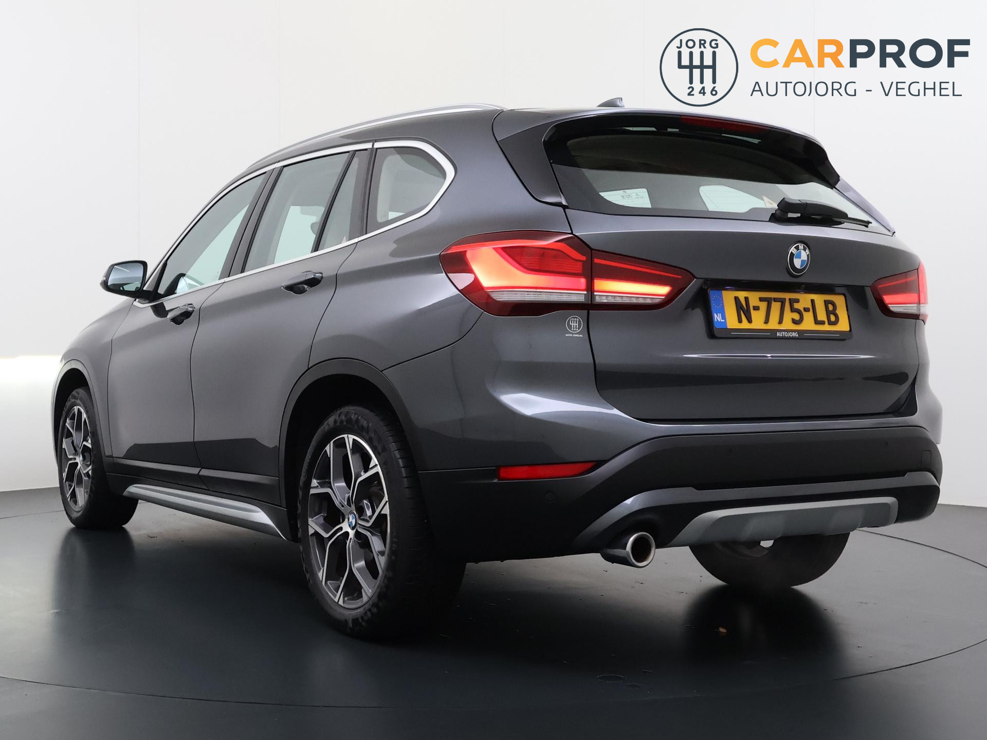 BMW X1 sDrive18i Business Edition Plus 1