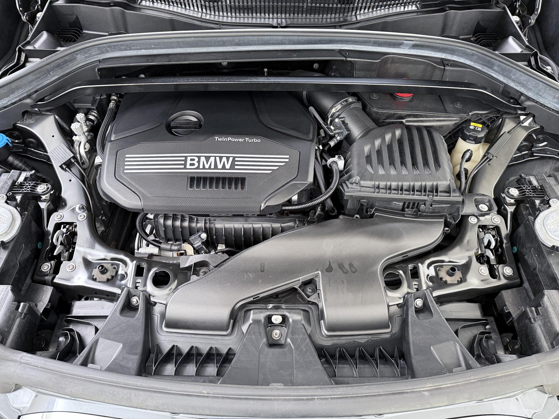 BMW X1 sDrive18i Business Edition Plus 10