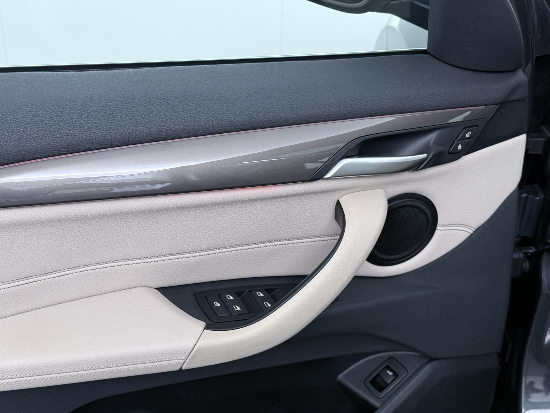 BMW X1 sDrive18i Business Edition Plus 11