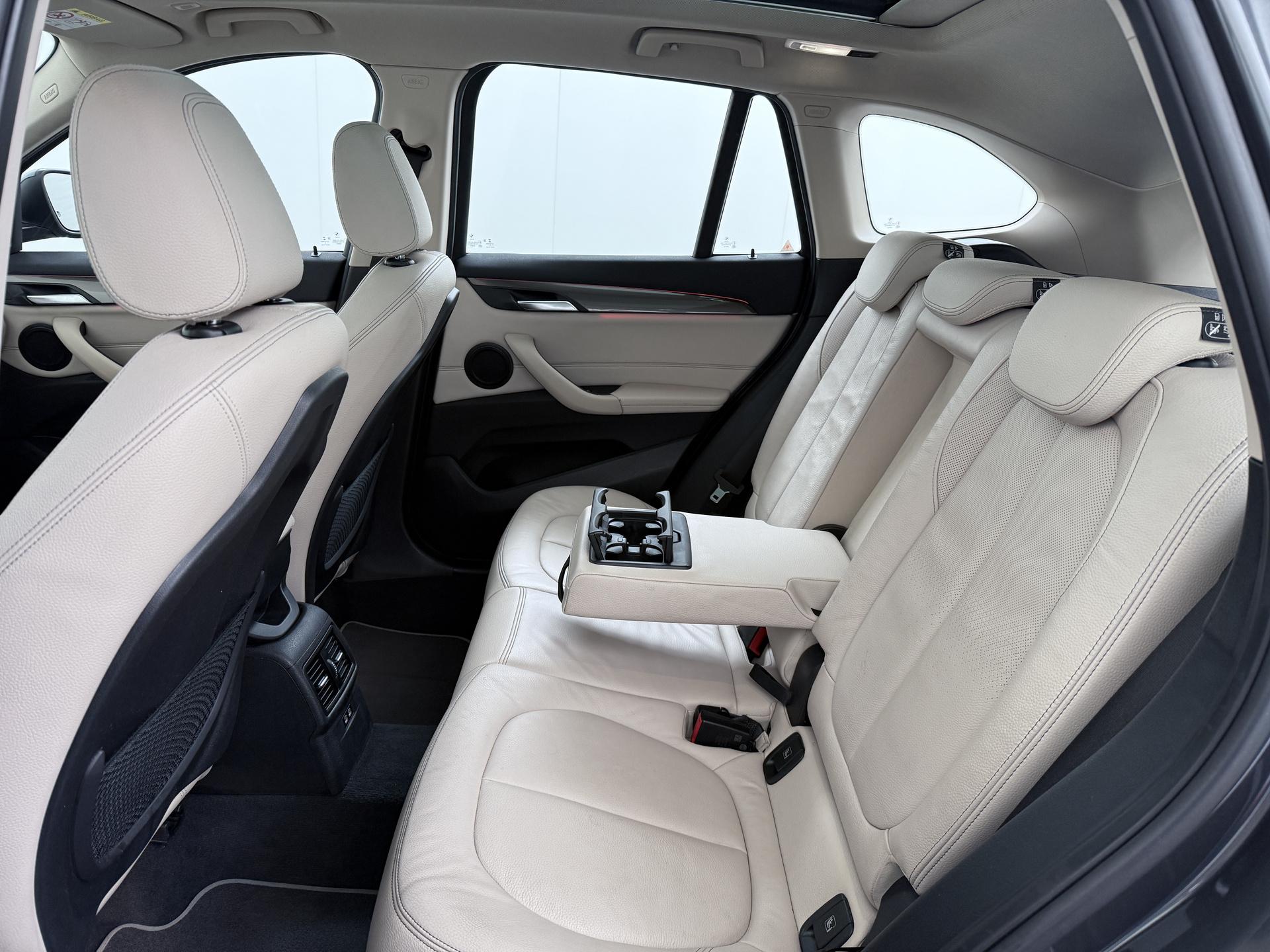 BMW X1 sDrive18i Business Edition Plus 17