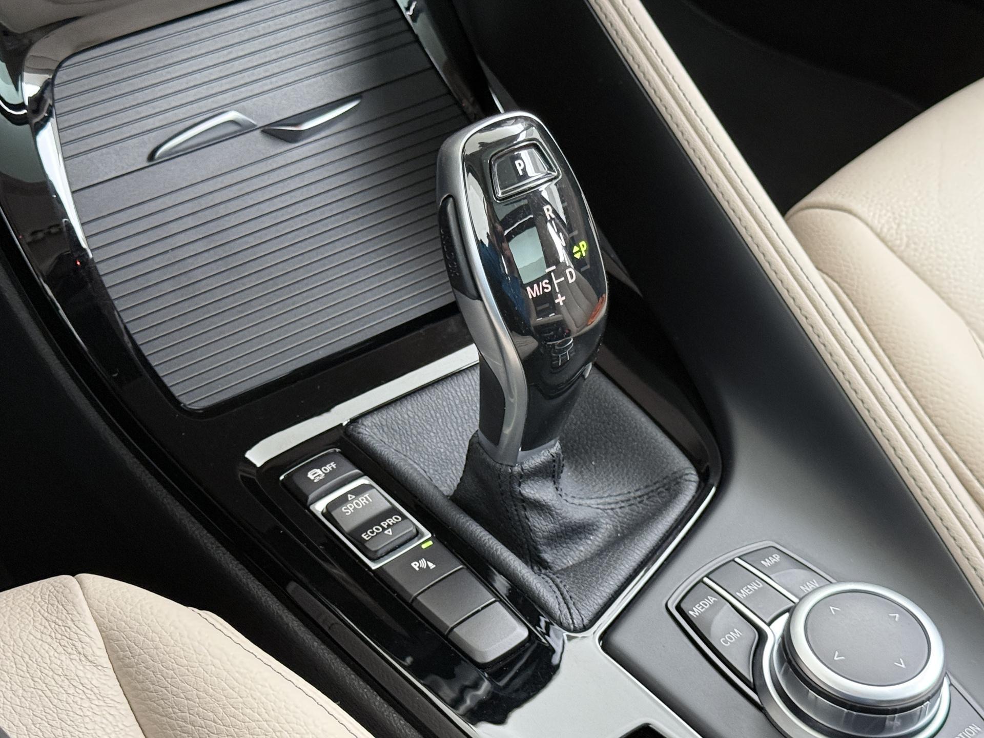 BMW X1 sDrive18i Business Edition Plus 36