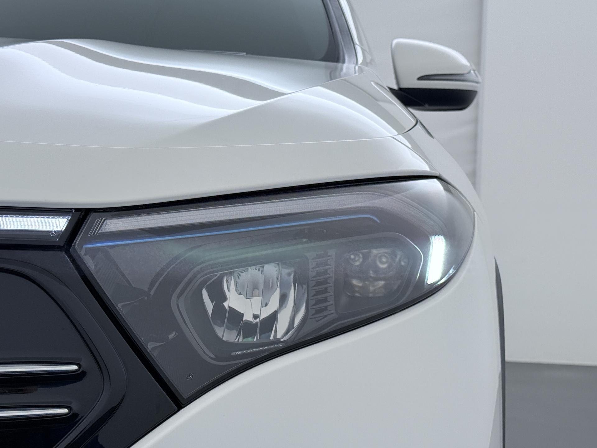 Mercedes-Benz EQA 250 AMG Business Solution 67 kWh Accu 17