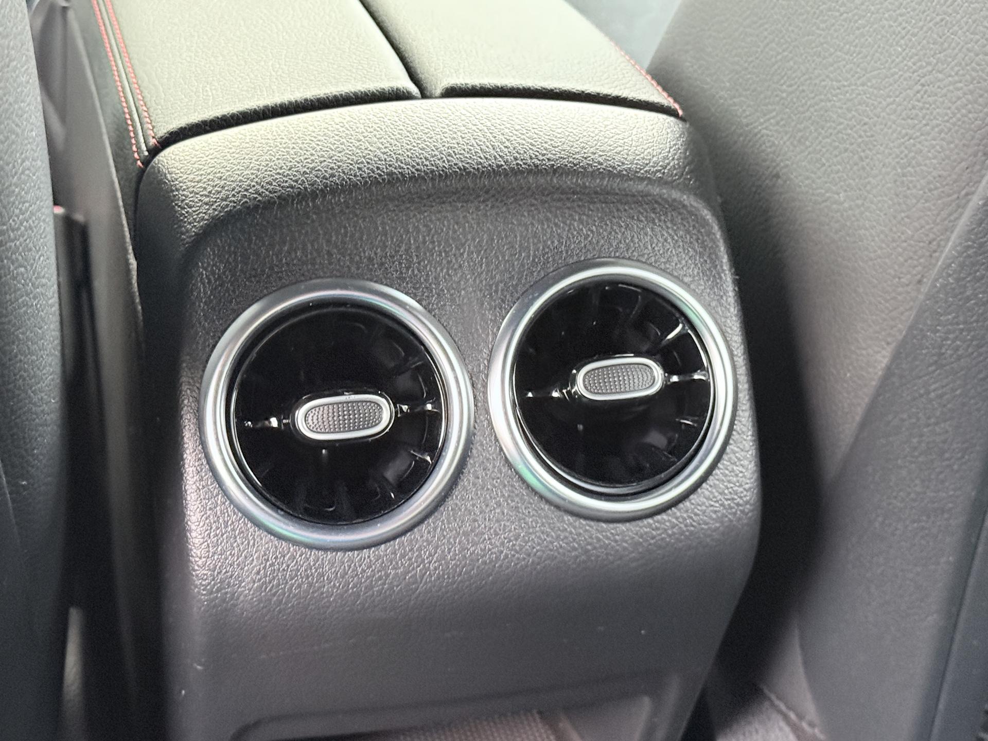 Mercedes-Benz EQA 250 AMG Business Solution 67 kWh Accu 26