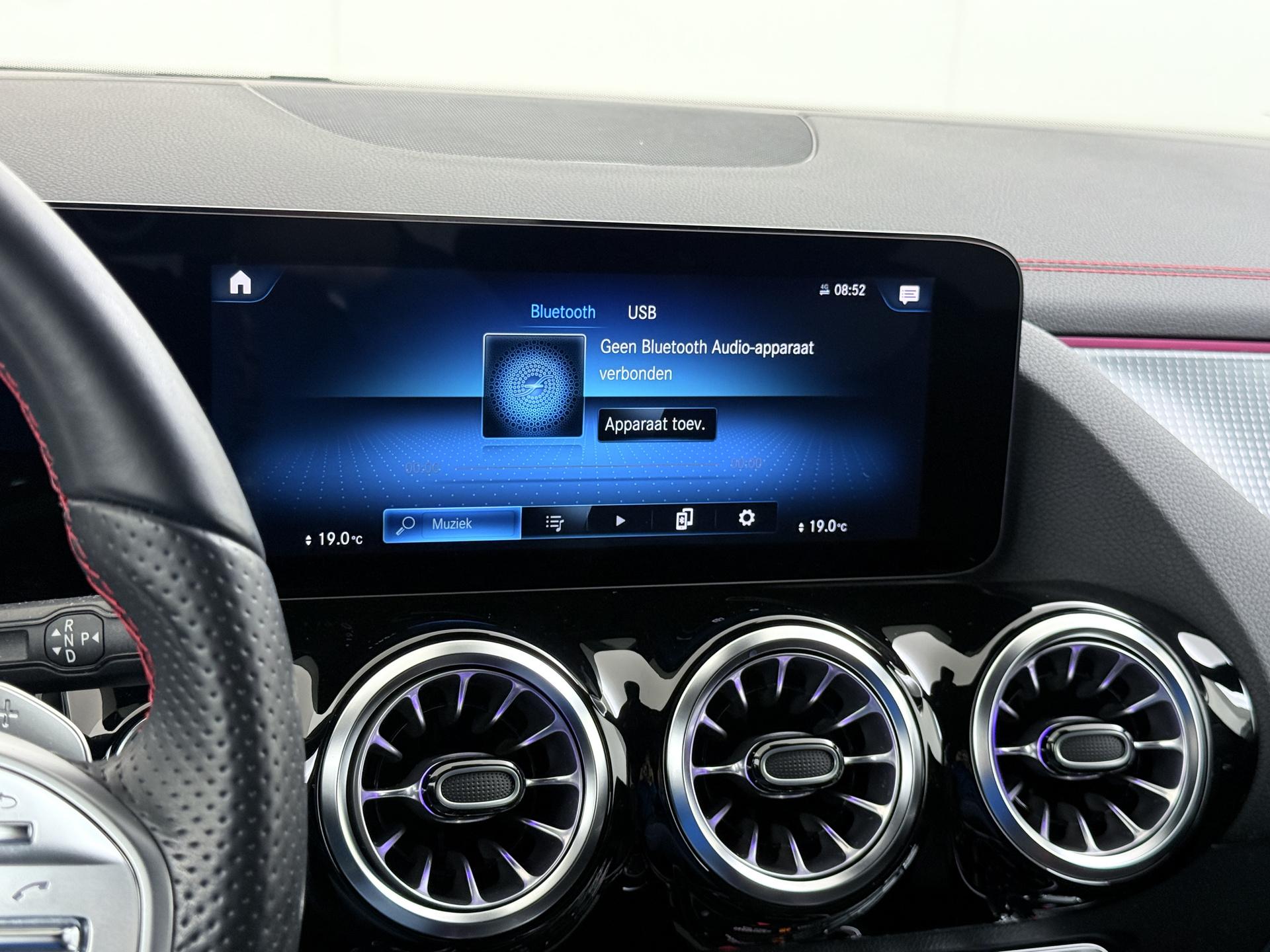 Mercedes-Benz EQA 250 AMG Business Solution 67 kWh Accu 41