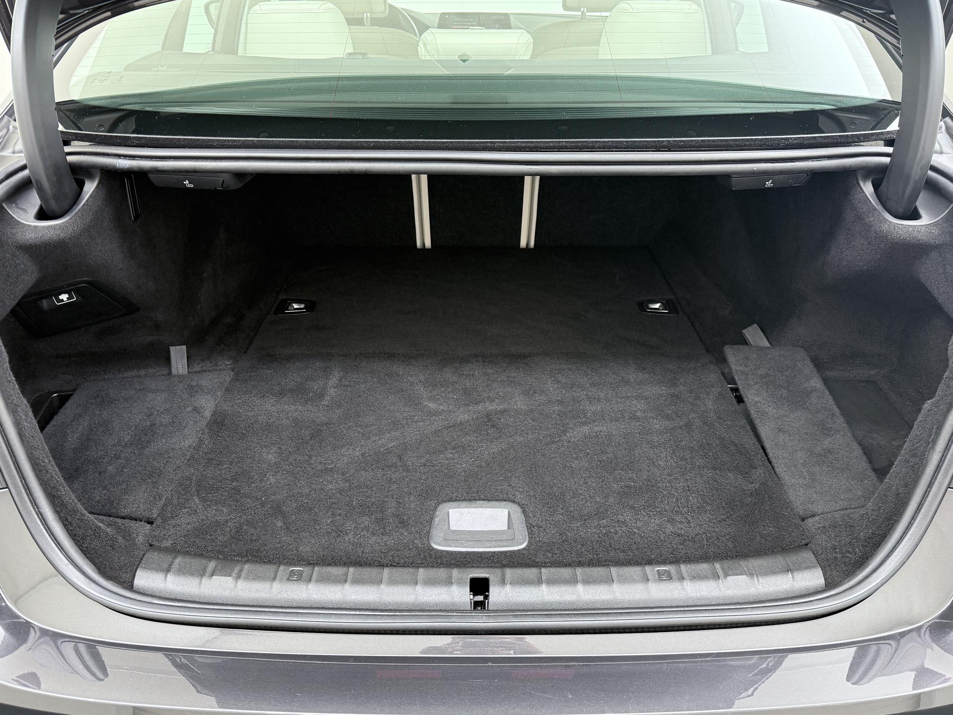 BMW 5 Serie 530e iPerformance Executive 16