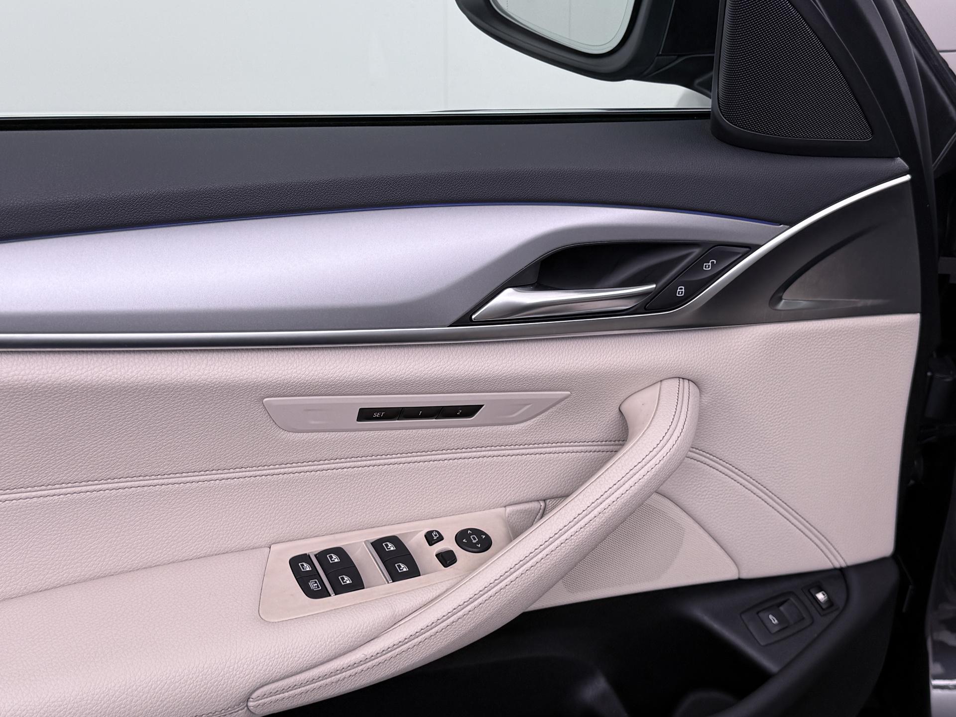 BMW 5 Serie 530e iPerformance Executive 19