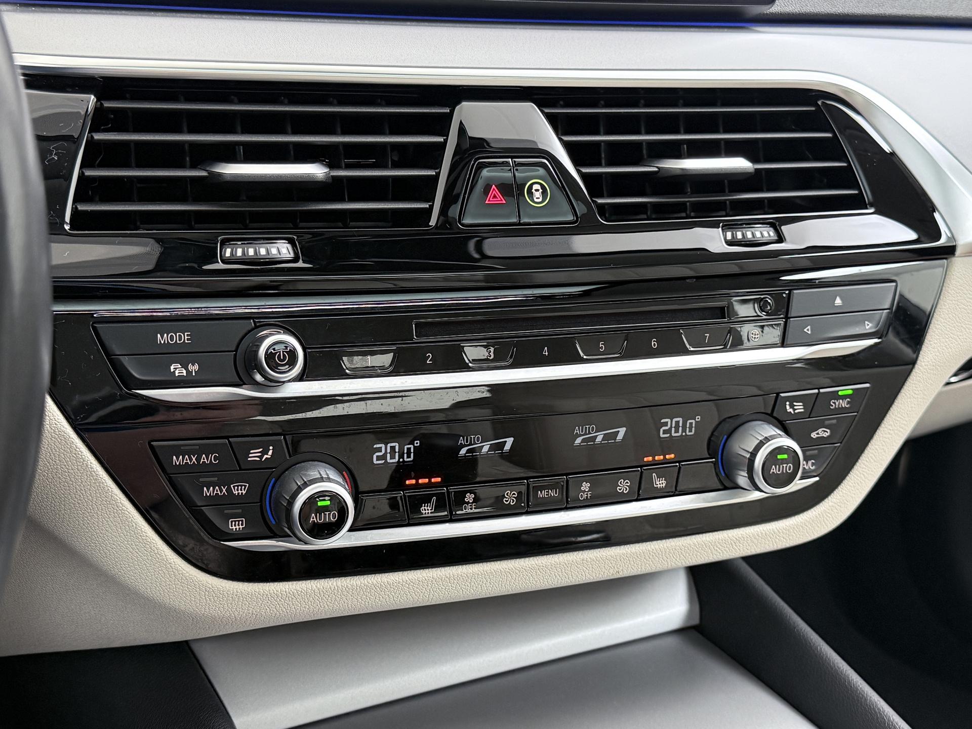 BMW 5 Serie 530e iPerformance Executive 36