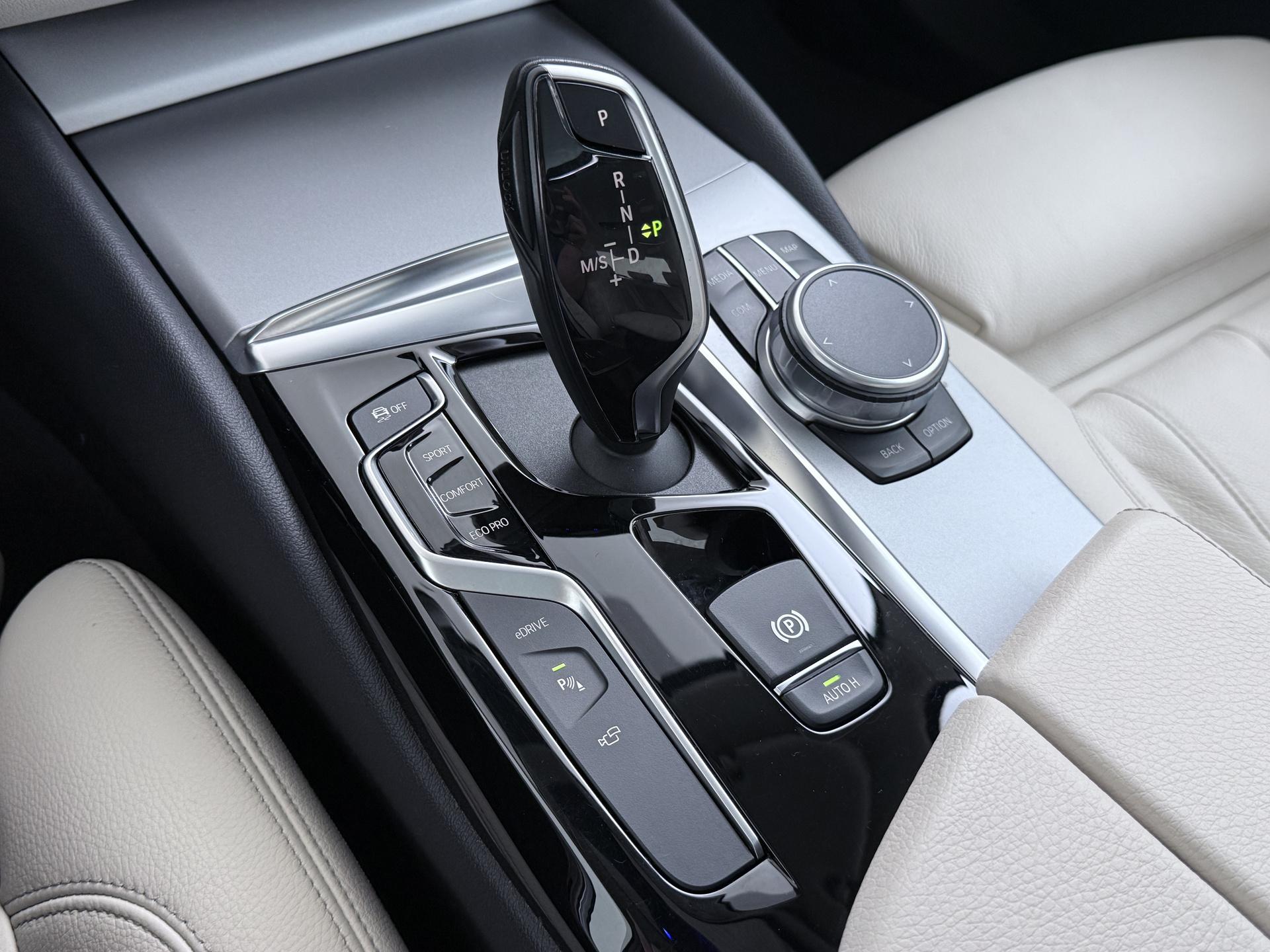 BMW 5 Serie 530e iPerformance Executive 37